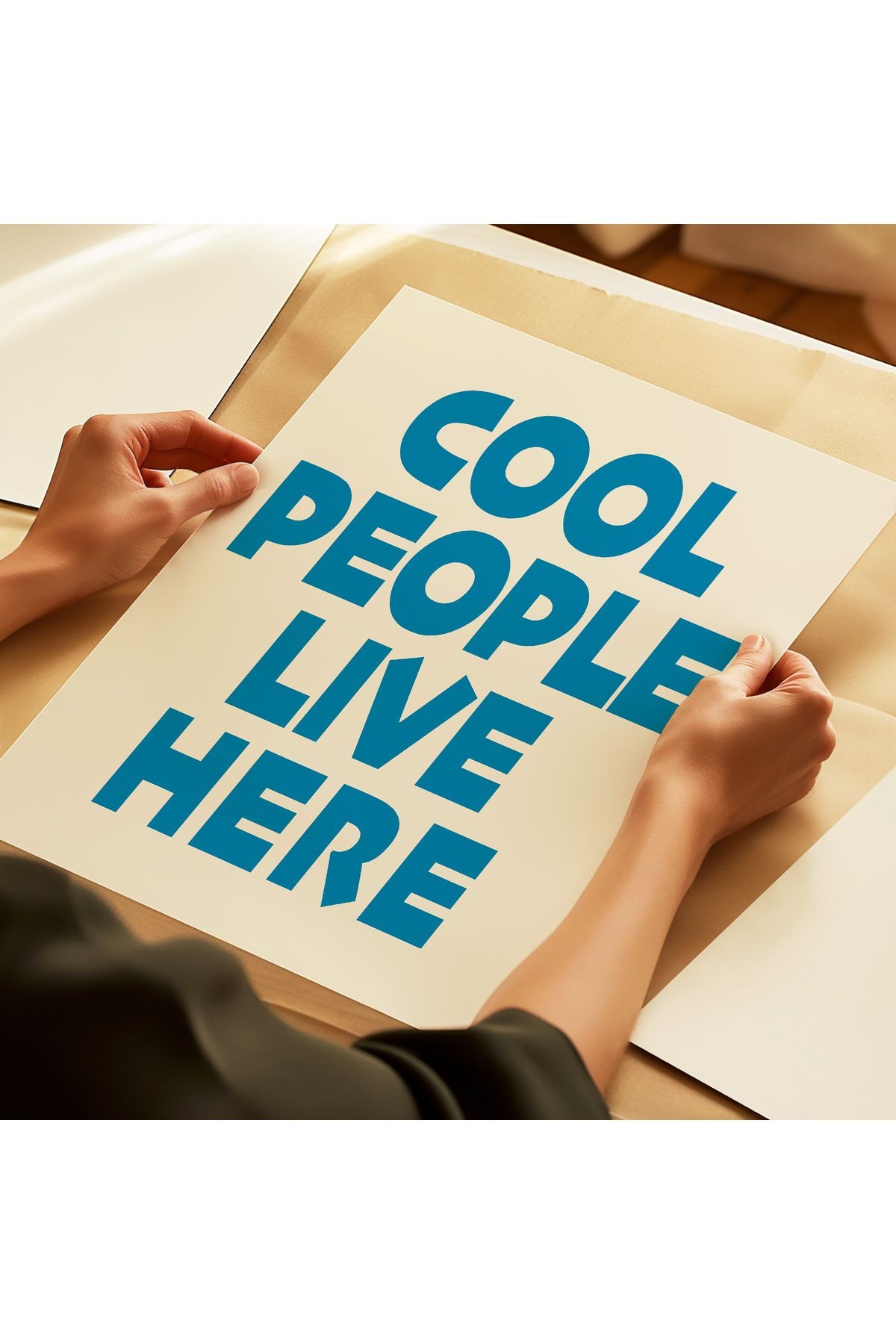 COOL PEOPLE LIVE HERE Poster – Modern Tipografi Duvar Yazısı - Çerçevesiz Poster