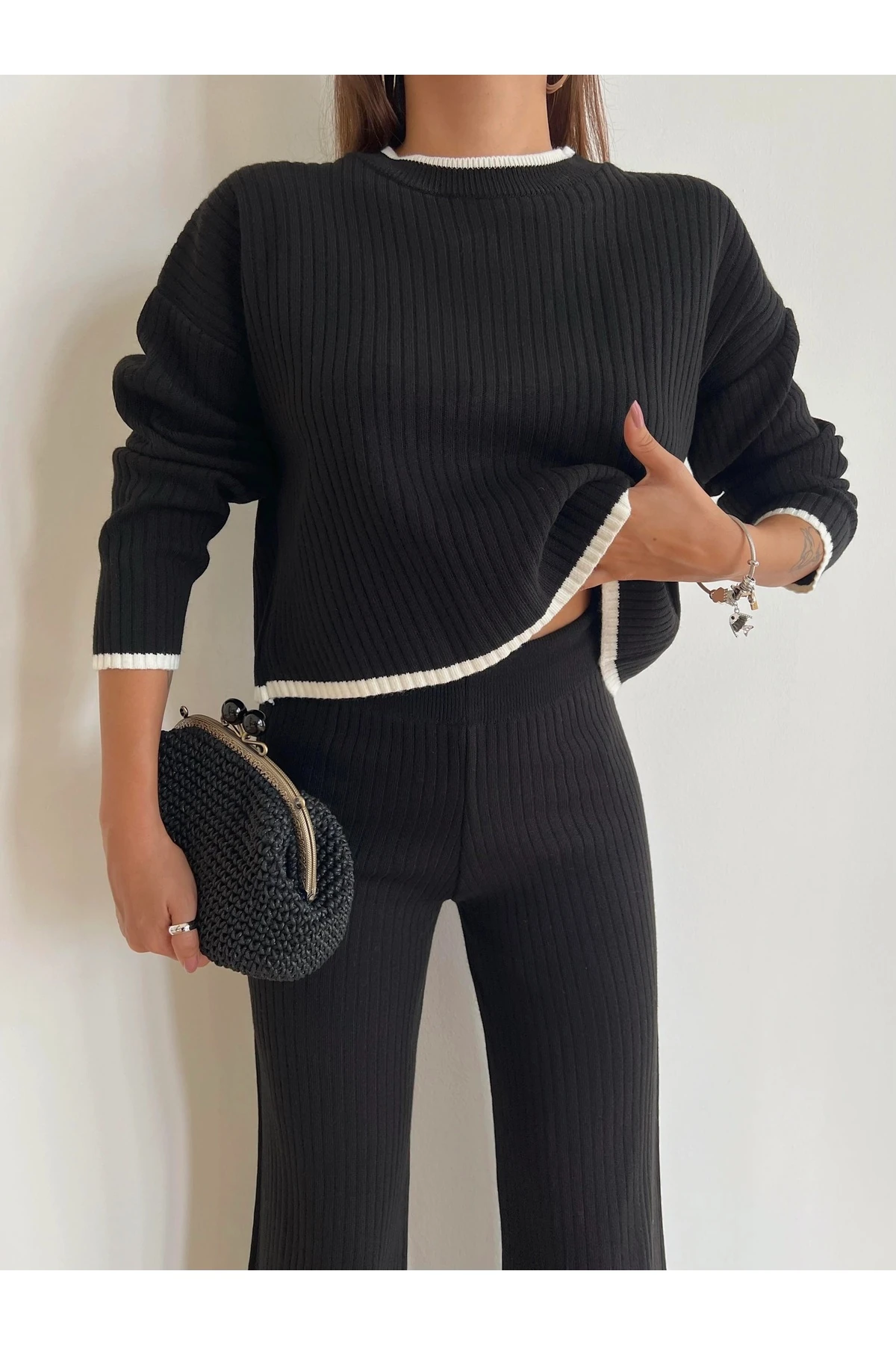 Bisiklet Yaka Crop Kazak Yırtmaçlı Pantolon Triko Alt-Üst Takım