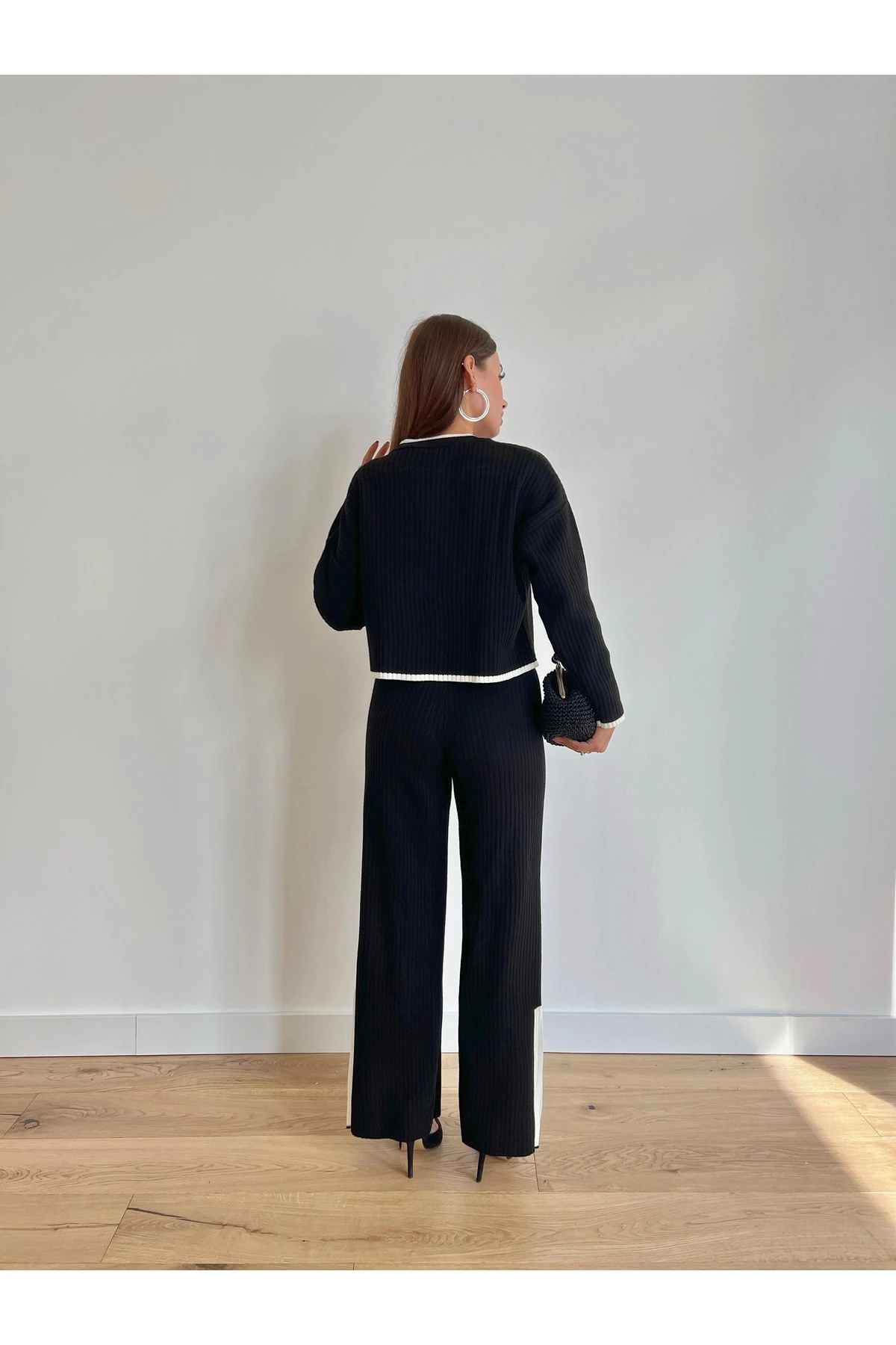 Bisiklet Yaka Crop Kazak Yırtmaçlı Pantolon Triko Alt-Üst Takım