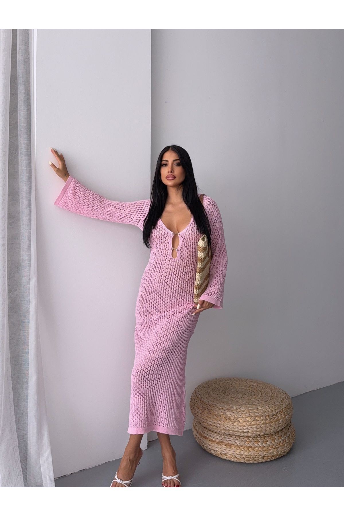 Ajurlu Aksesuarlı Pareo Triko Elbise - Pembe