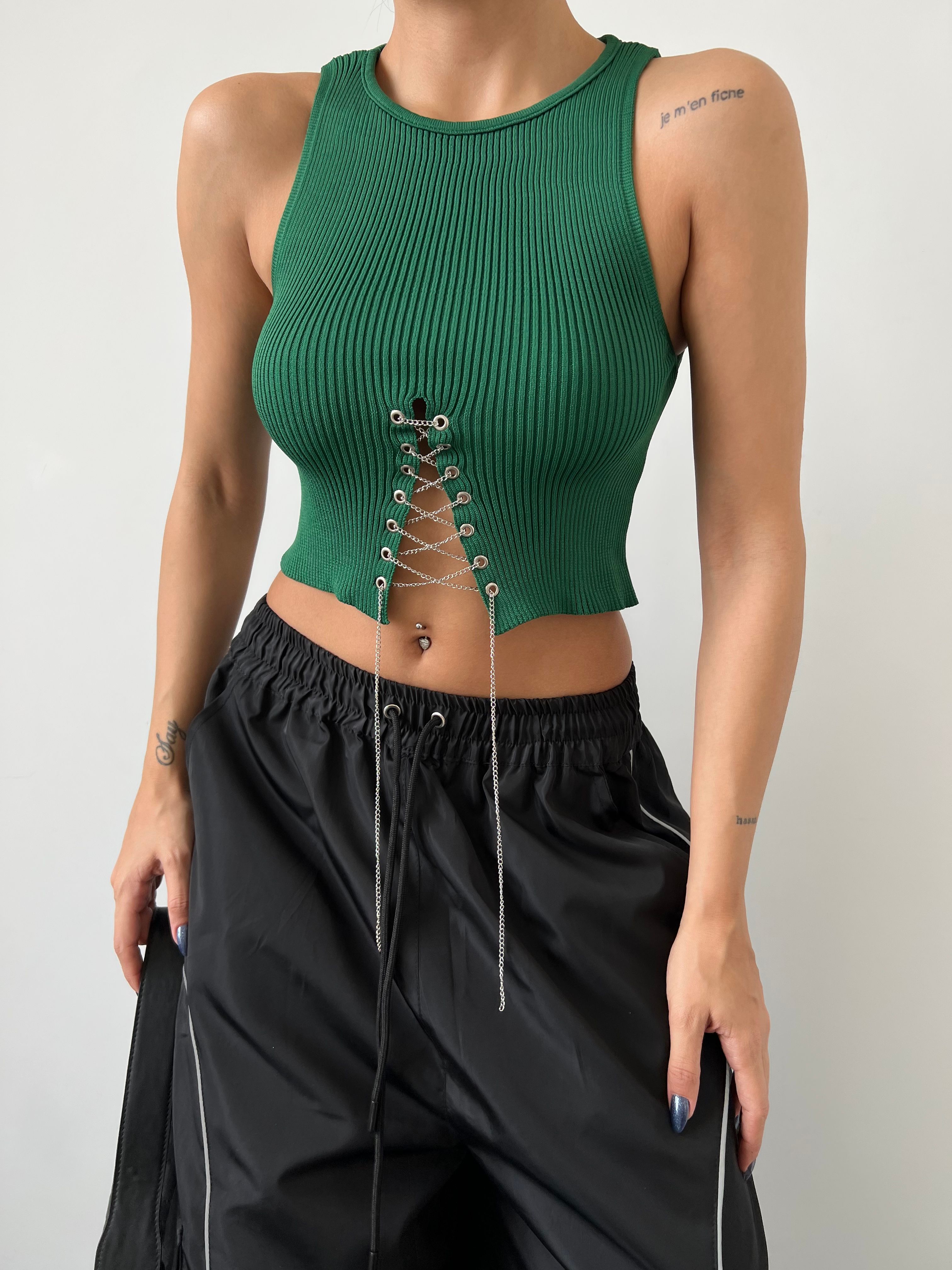 Zincir Bağlamalı Crop Bluz