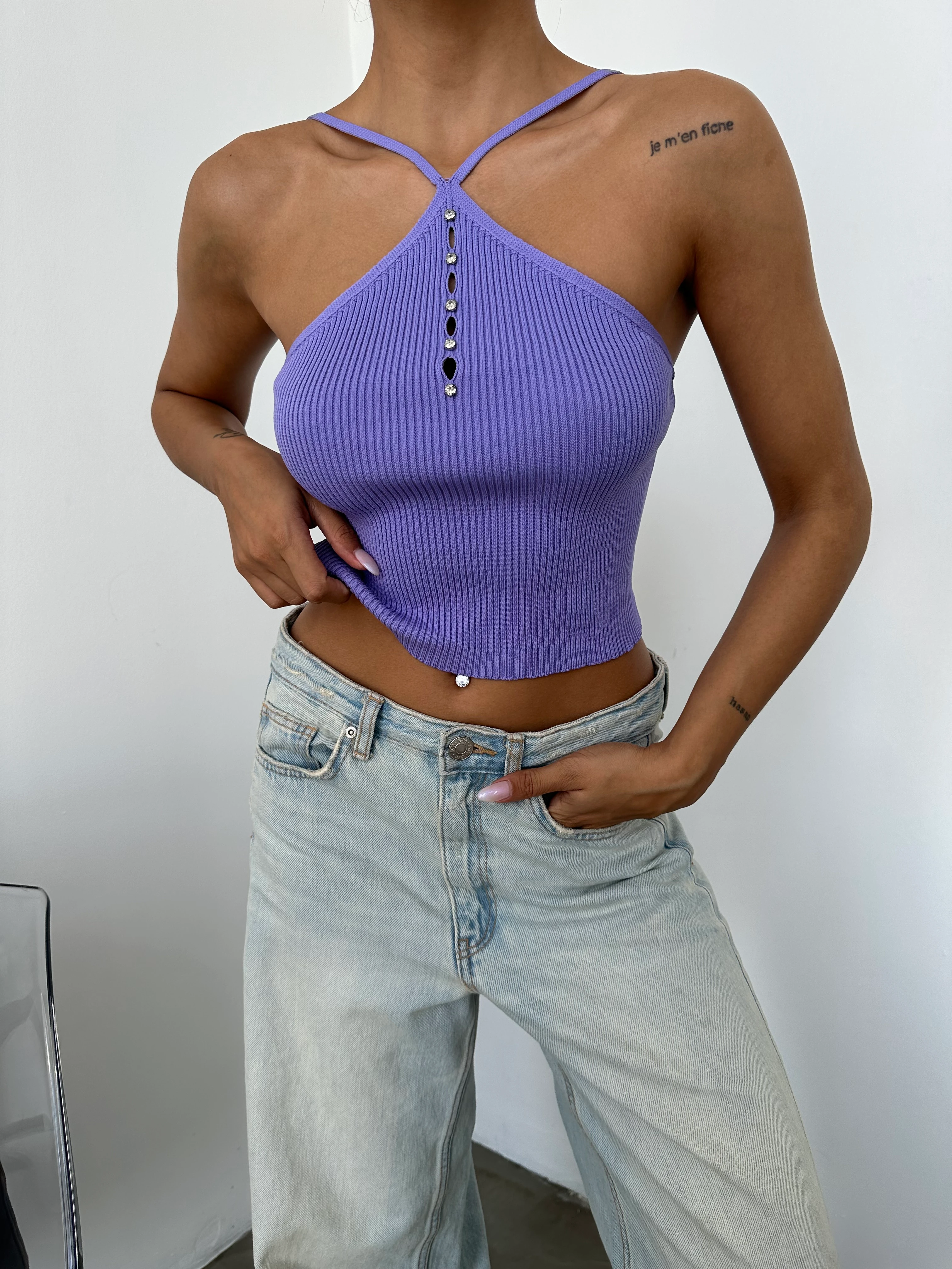 Kadın Çapraz Askılı Taş Detaylı Crop Triko Bluz