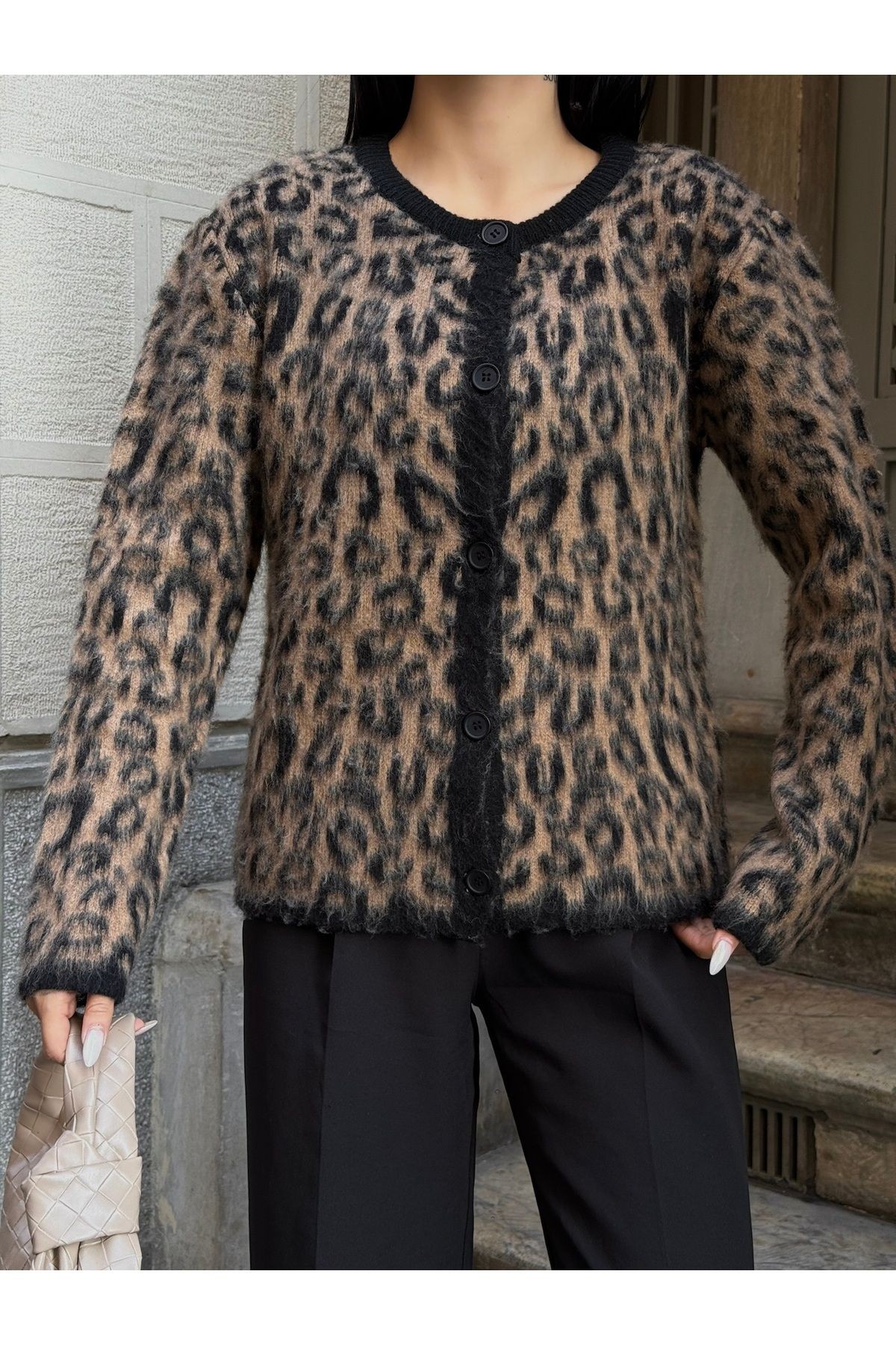 Leopar Desenli Triko Hırka