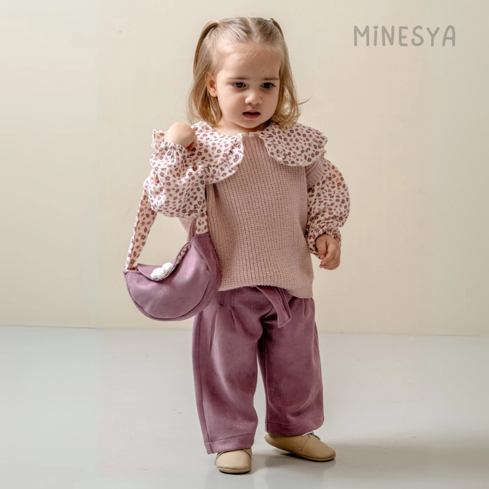 Oeko-Tex Sertifikalı Kız Bebek Suet Pantolonlu 3’lü Takım – Çanta Aksesuarlı