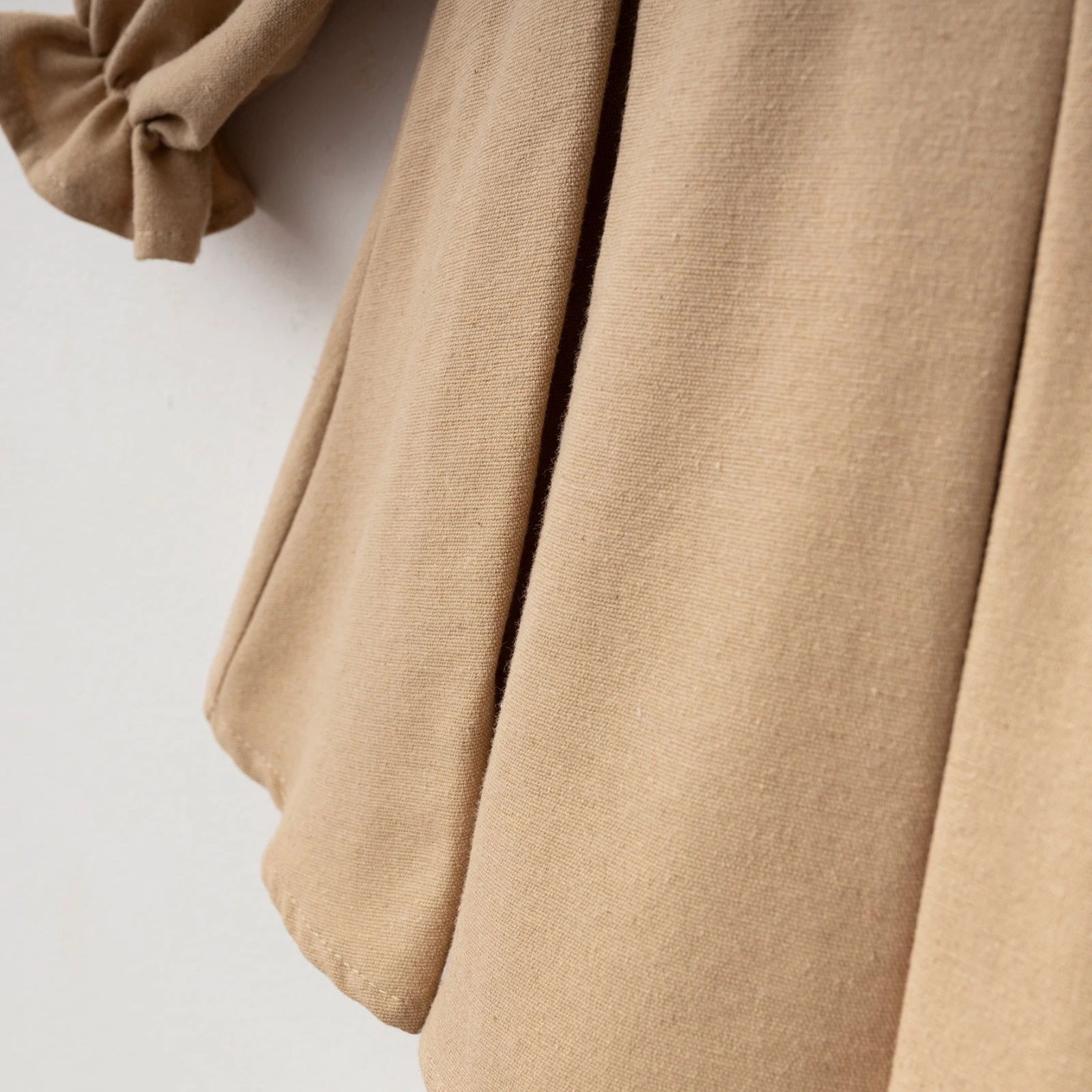 Astarlı Ponponlu Bebe Yaka Detaylı Elbise