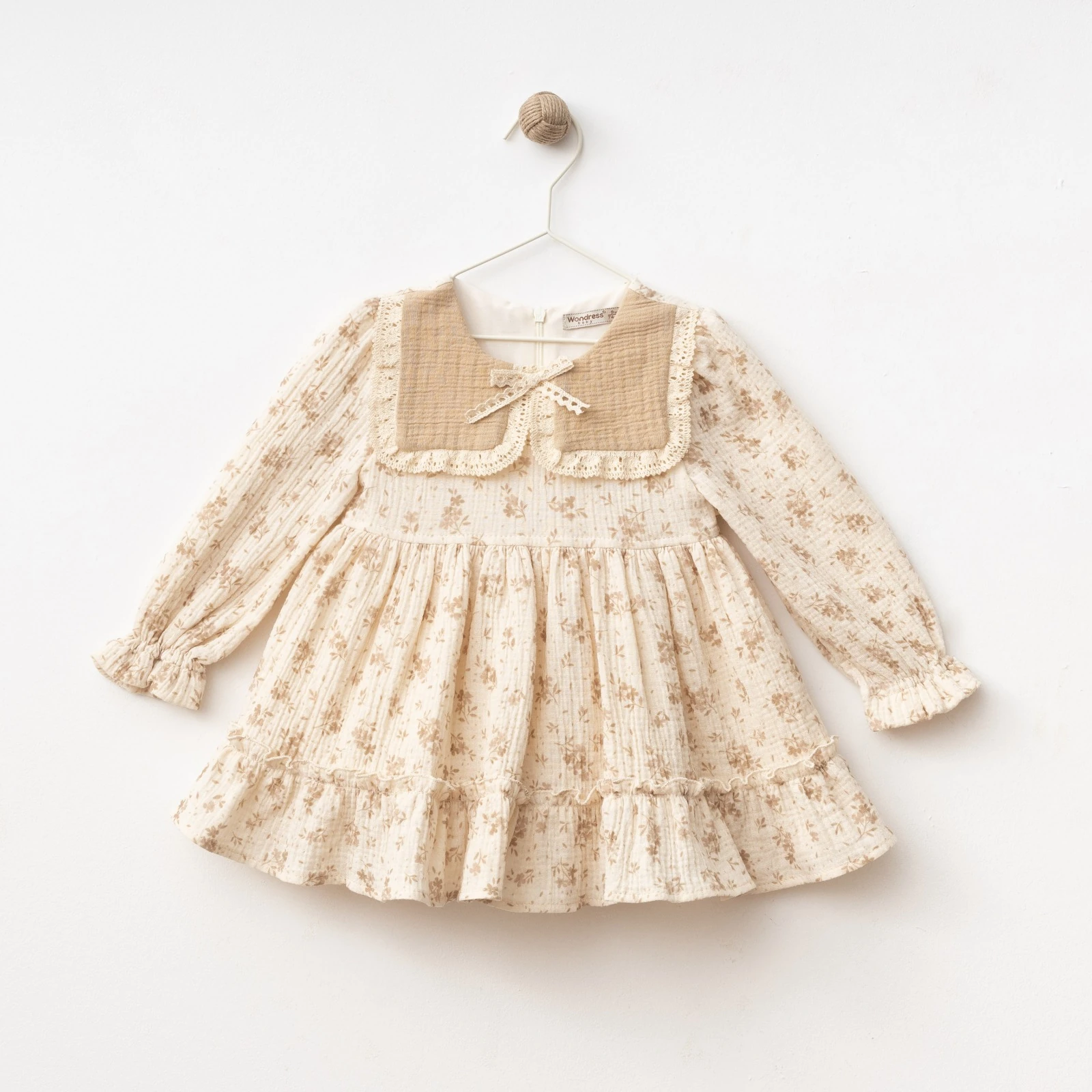 Kız Bebek Desenli Büyük Yakalı Müslin Kız Bebek Elbise