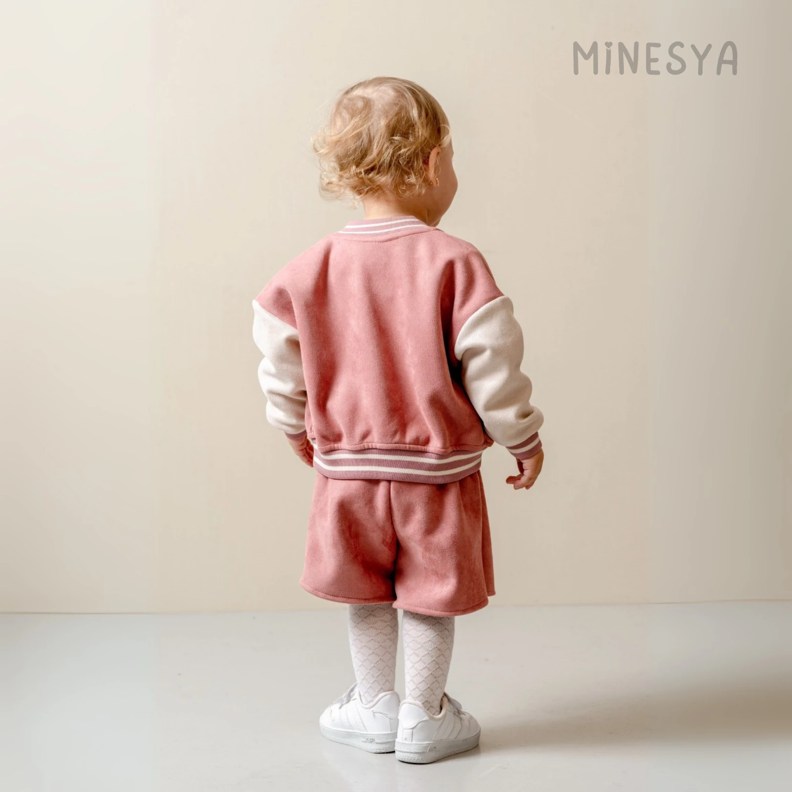 Modern Kolej Tarzı: 3’lü Şort Etekli Kız Bebek Takım