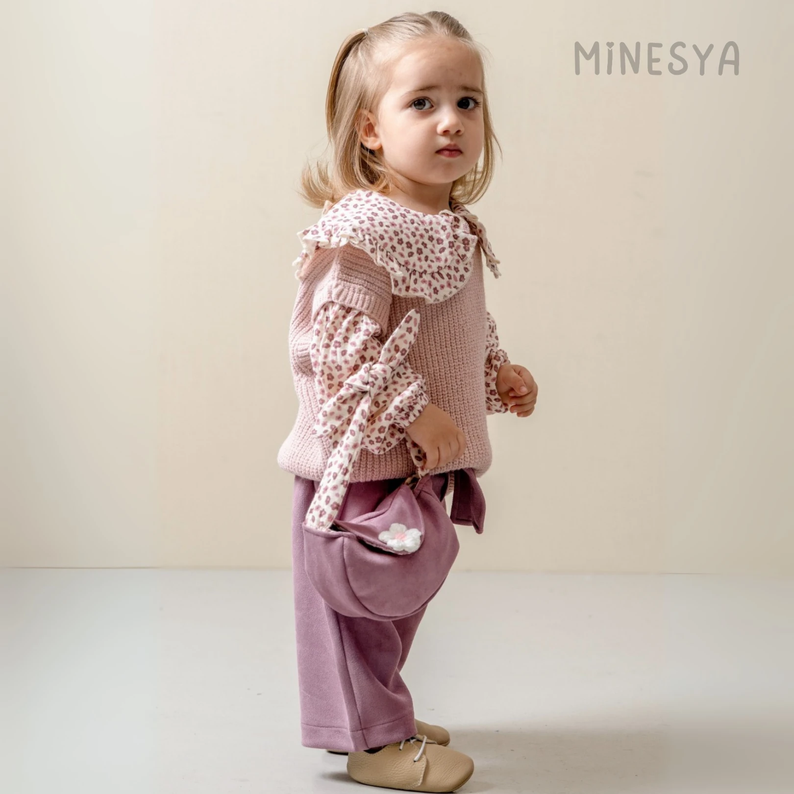 Oeko-Tex Sertifikalı Kız Bebek Suet Pantolonlu 3’lü Takım – Çanta Aksesuarlı