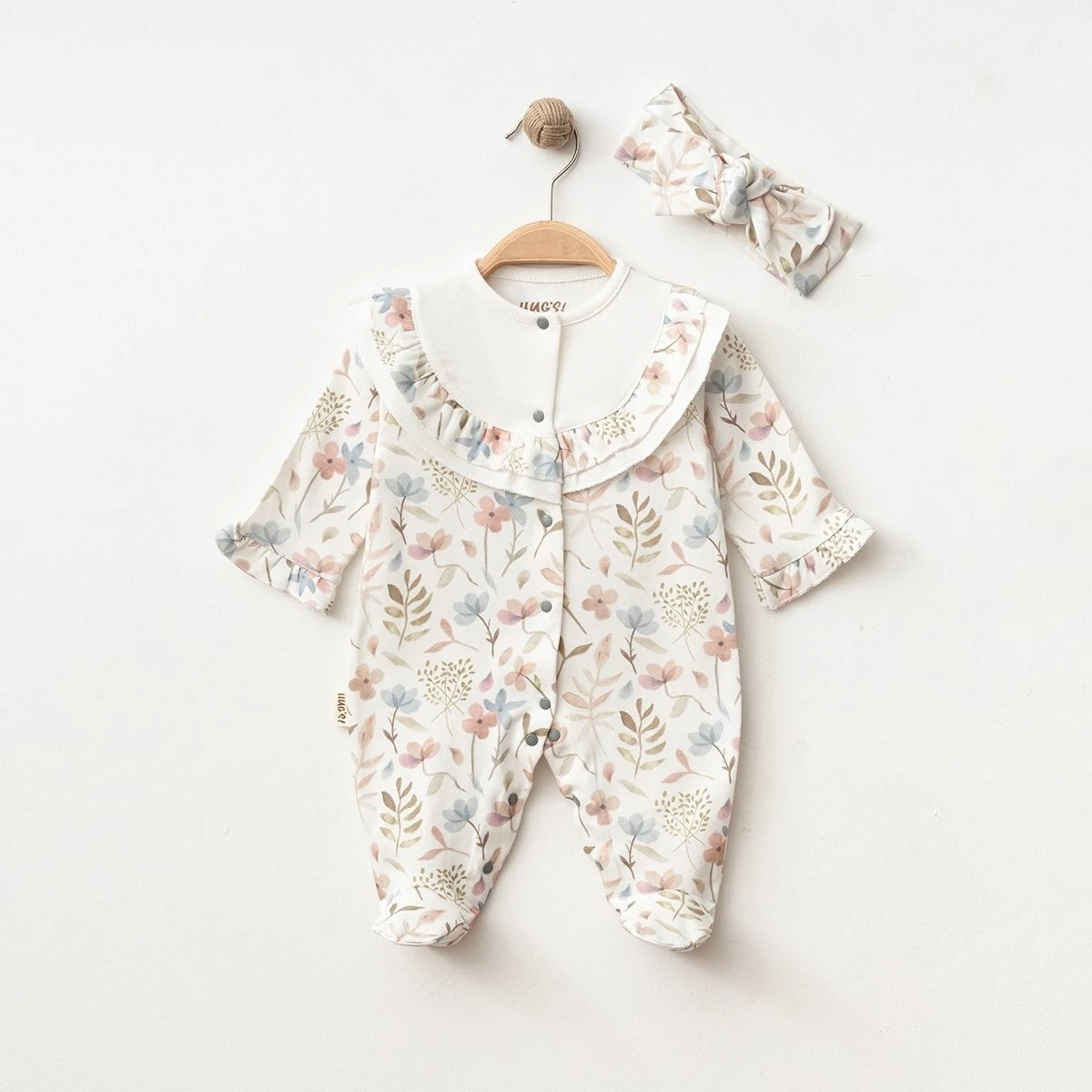 Pamuklu Fırfırlı Yaka Çiçek Desenli Kız Bebek Tulum ve Bandana Seti