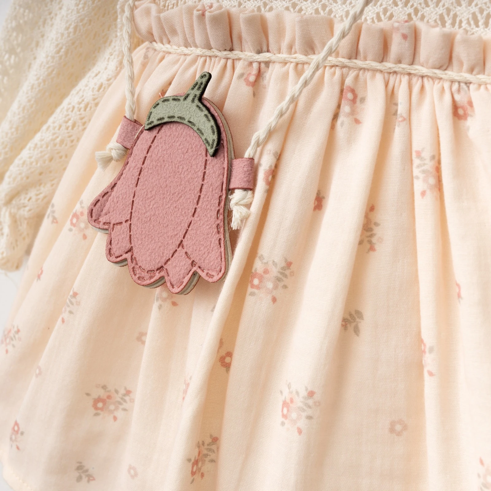 Vintage Dantel Yakalı Müslin Etekli Aksesuar Çantalı Yazlık Kız Bebek Elbisesi