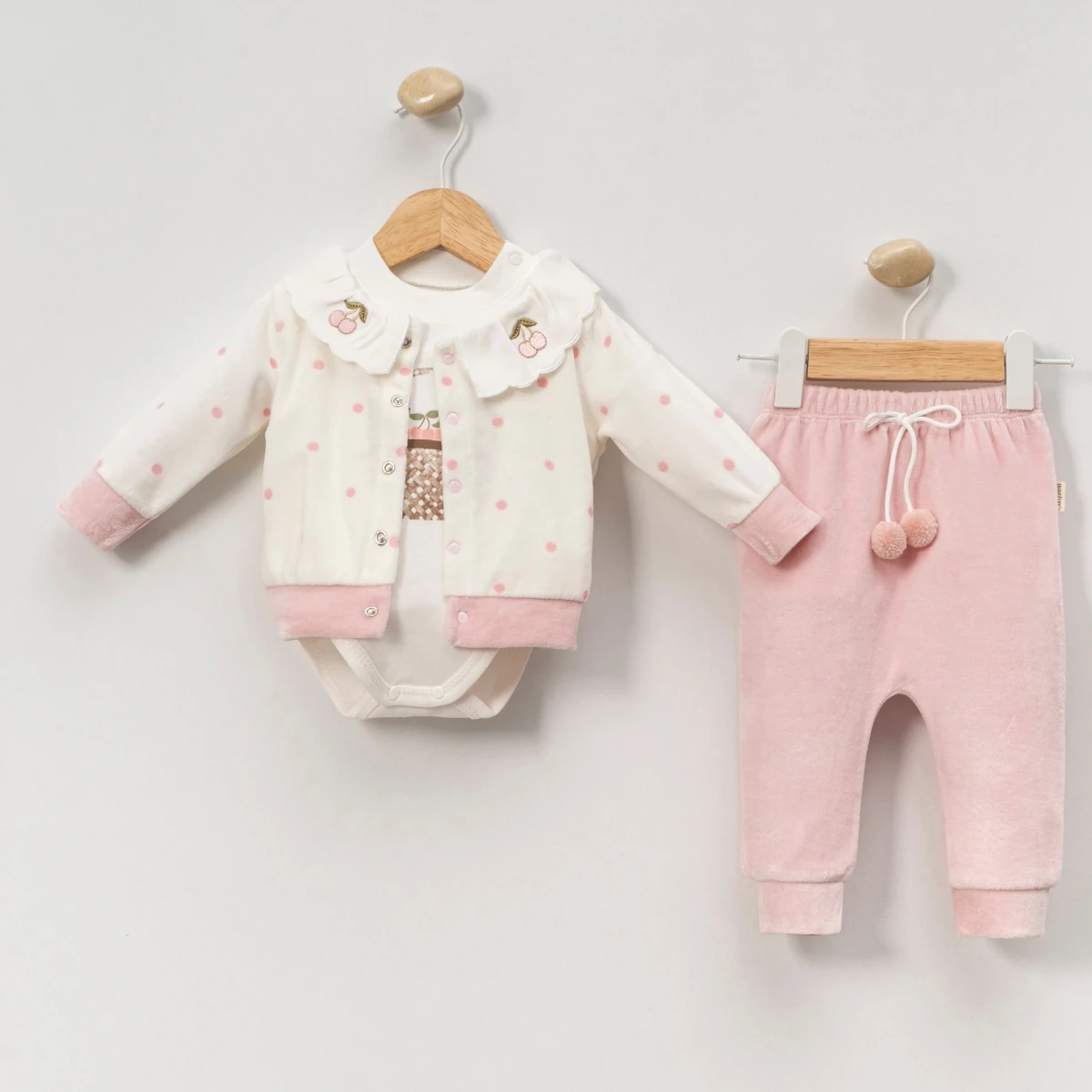 Oeko-Tex Sertifikalı Kadife Üç Parça Kız Bebek Takım
