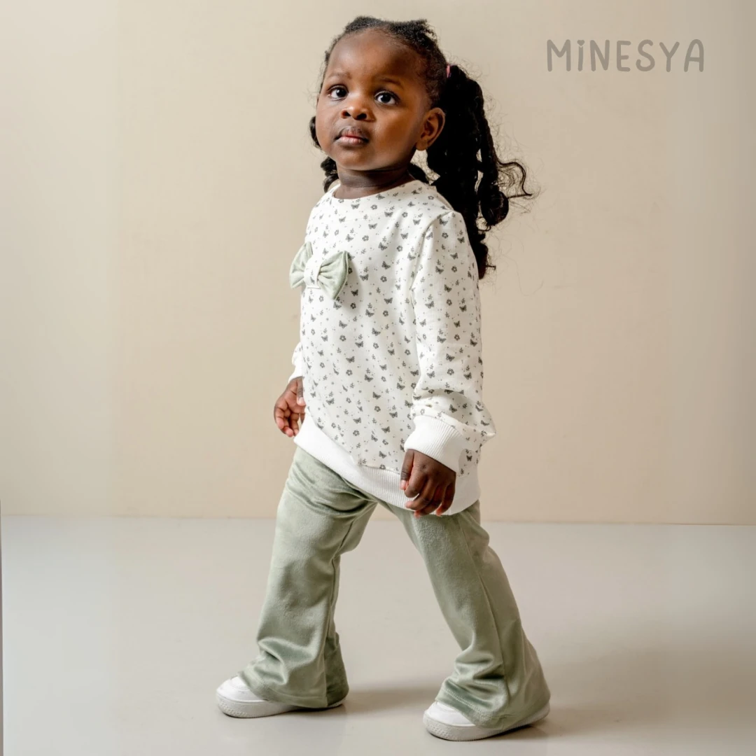 Oeko-Tex Sertifikalı Fiyonklu Sweatshirt ve Pantolon Kız Bebek 2’li Takım 