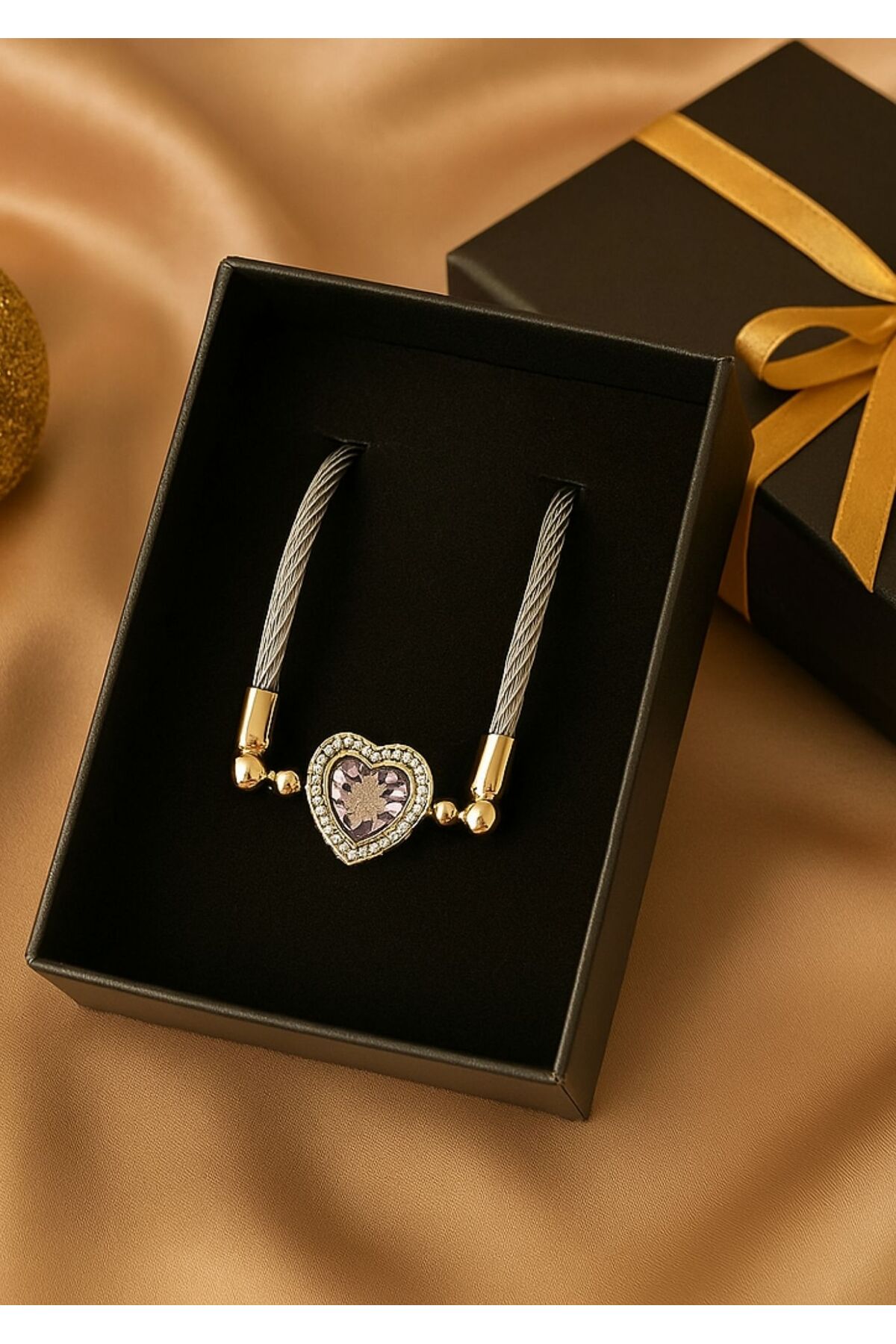 Lunar Grace Kalp Detaylı Gri Bileklik main variant image