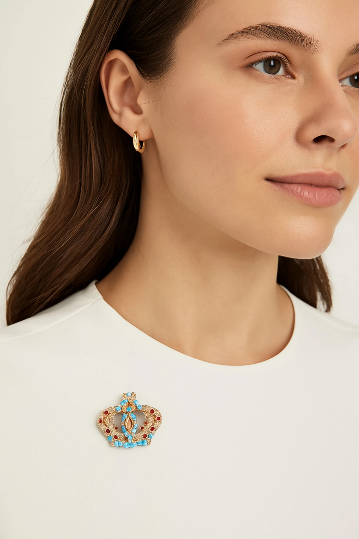 Şık Taşlı Taç Figürlü Renkli Broş  image