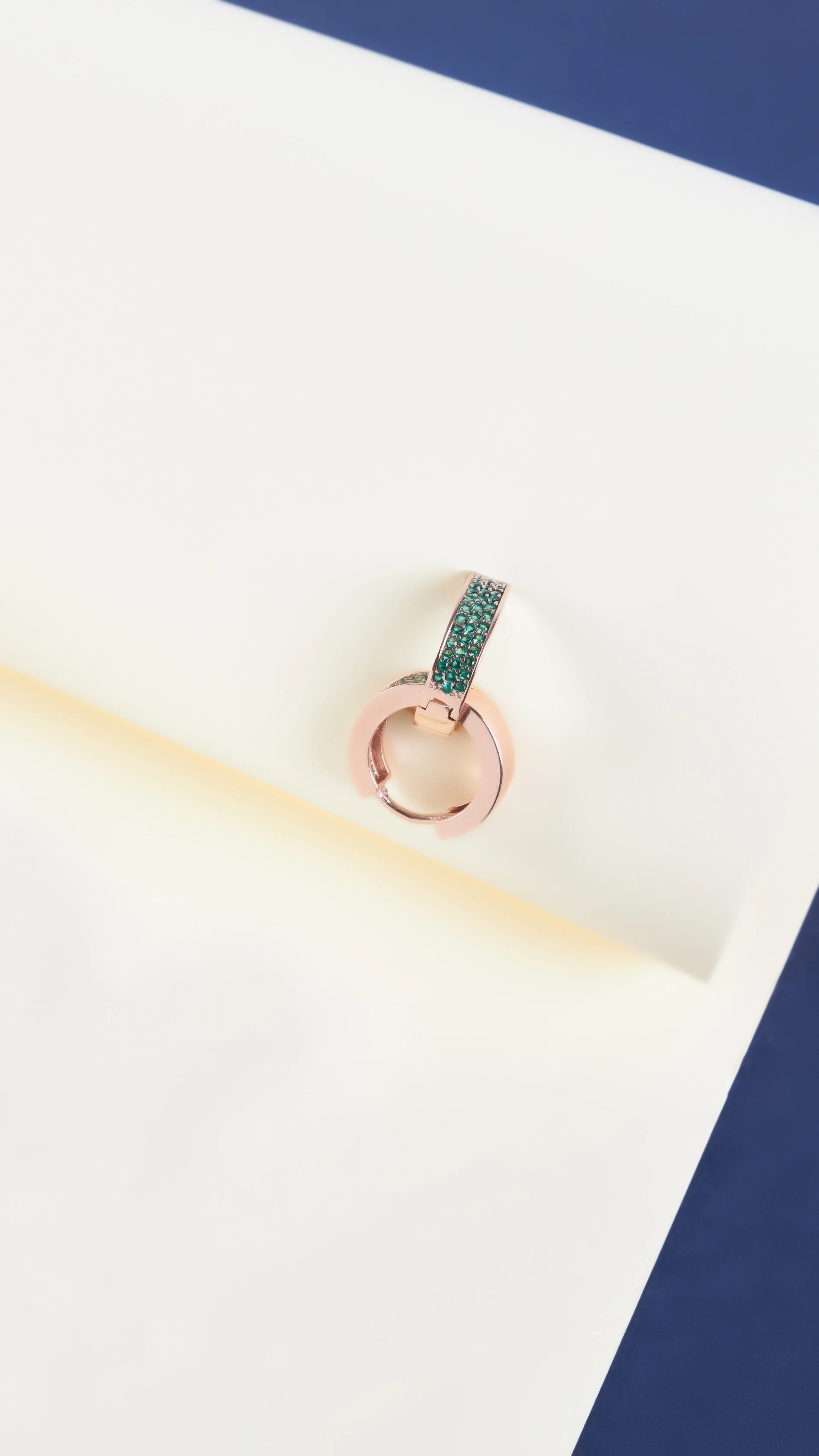 17 MM YEŞİL ZİRKON TAŞLI HALKA KÜPE