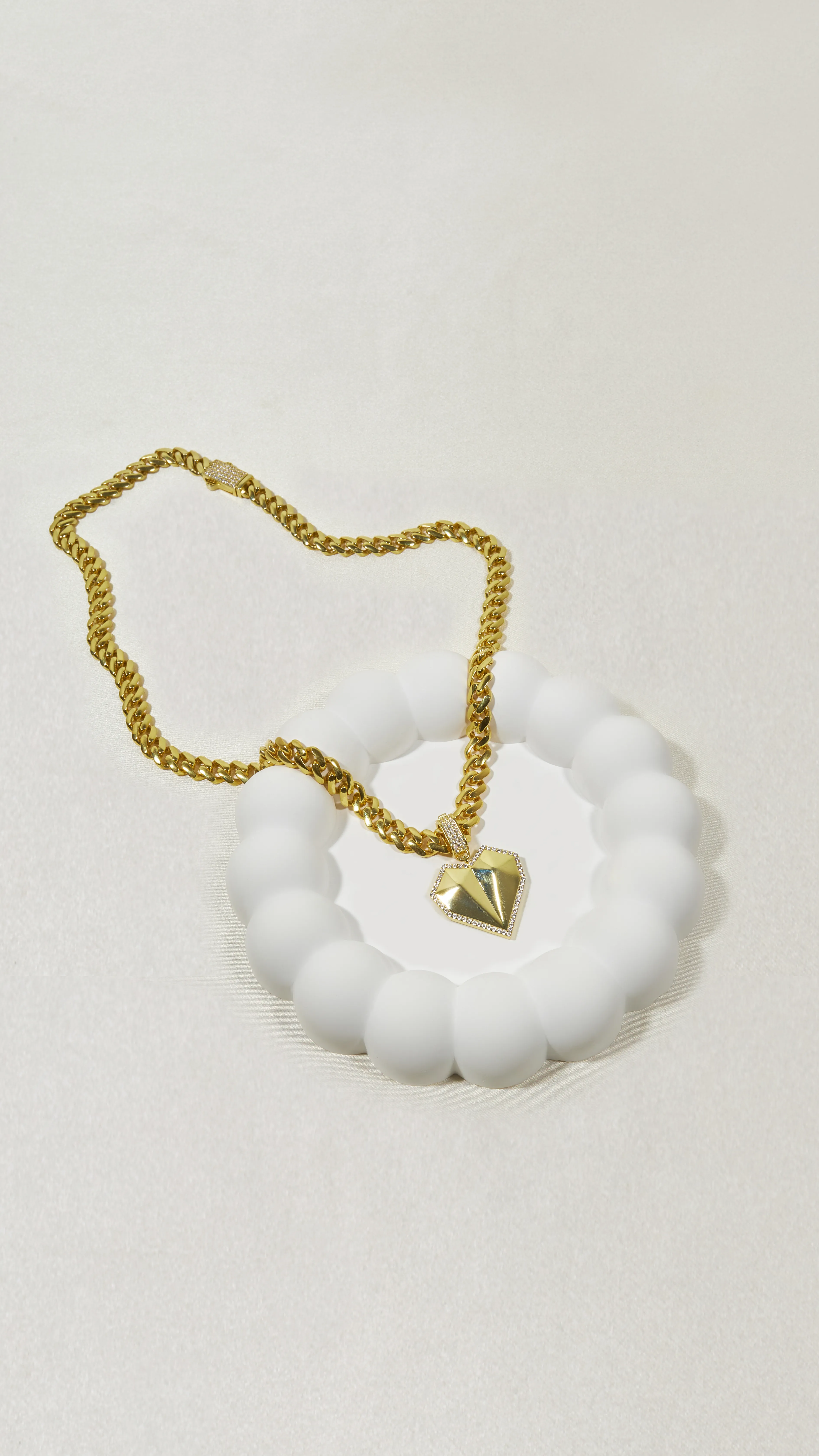 GURMET KALIN ZİNCİR VE KALP CHARM SET