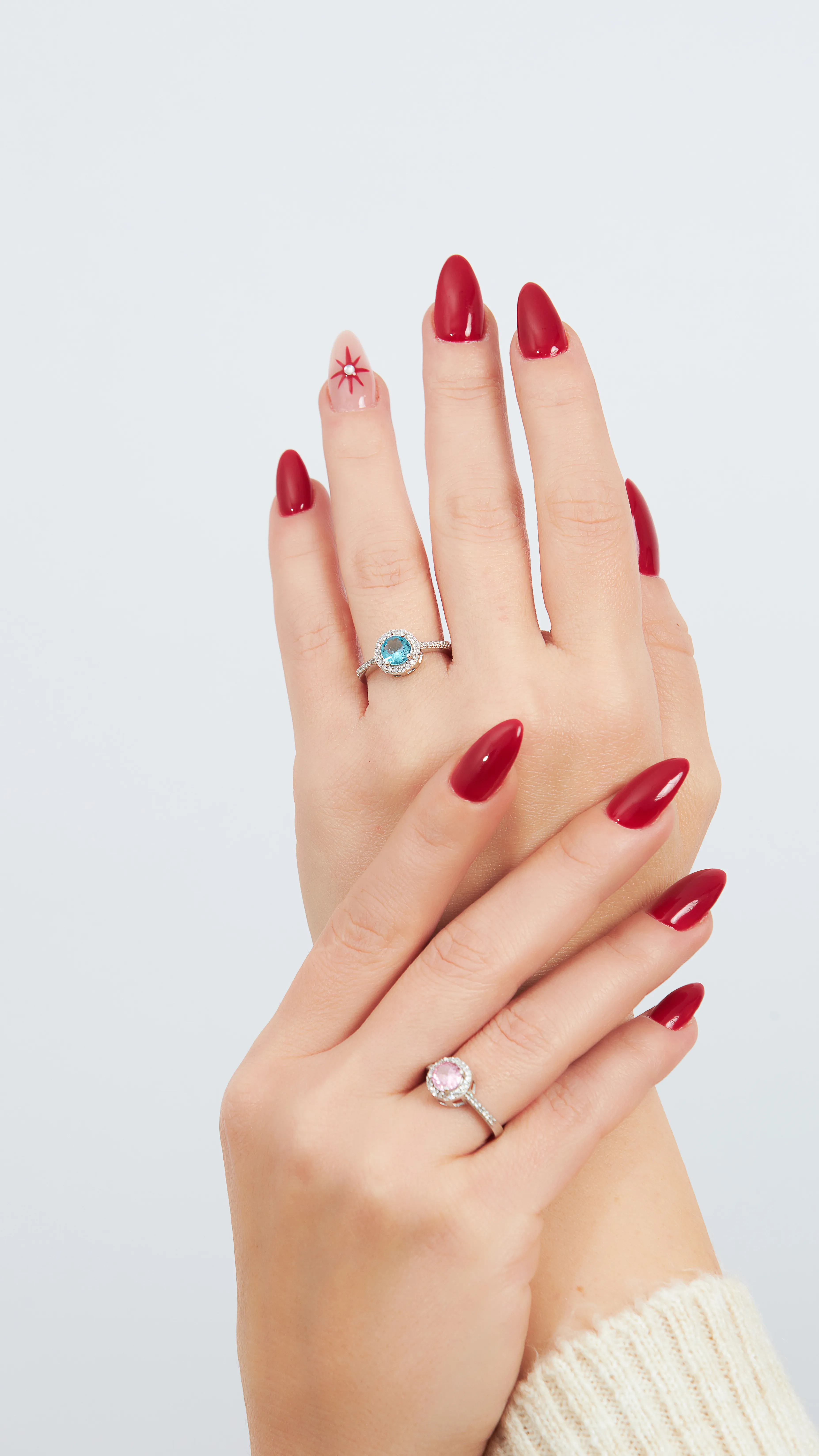 YUVARLAK TAŞLI YÜZÜK