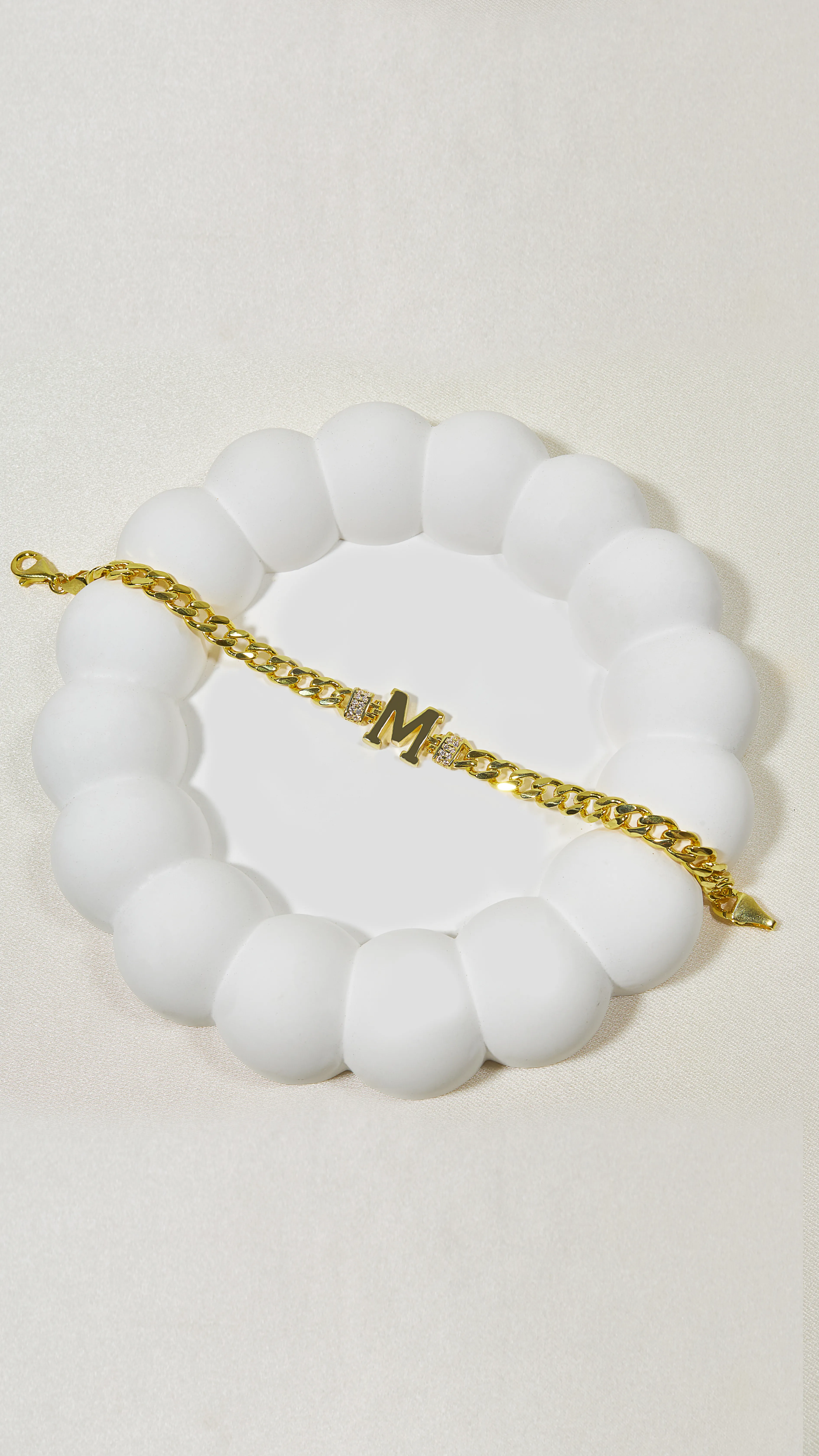 HARFLİ ZİNCİR BİLEKLİK