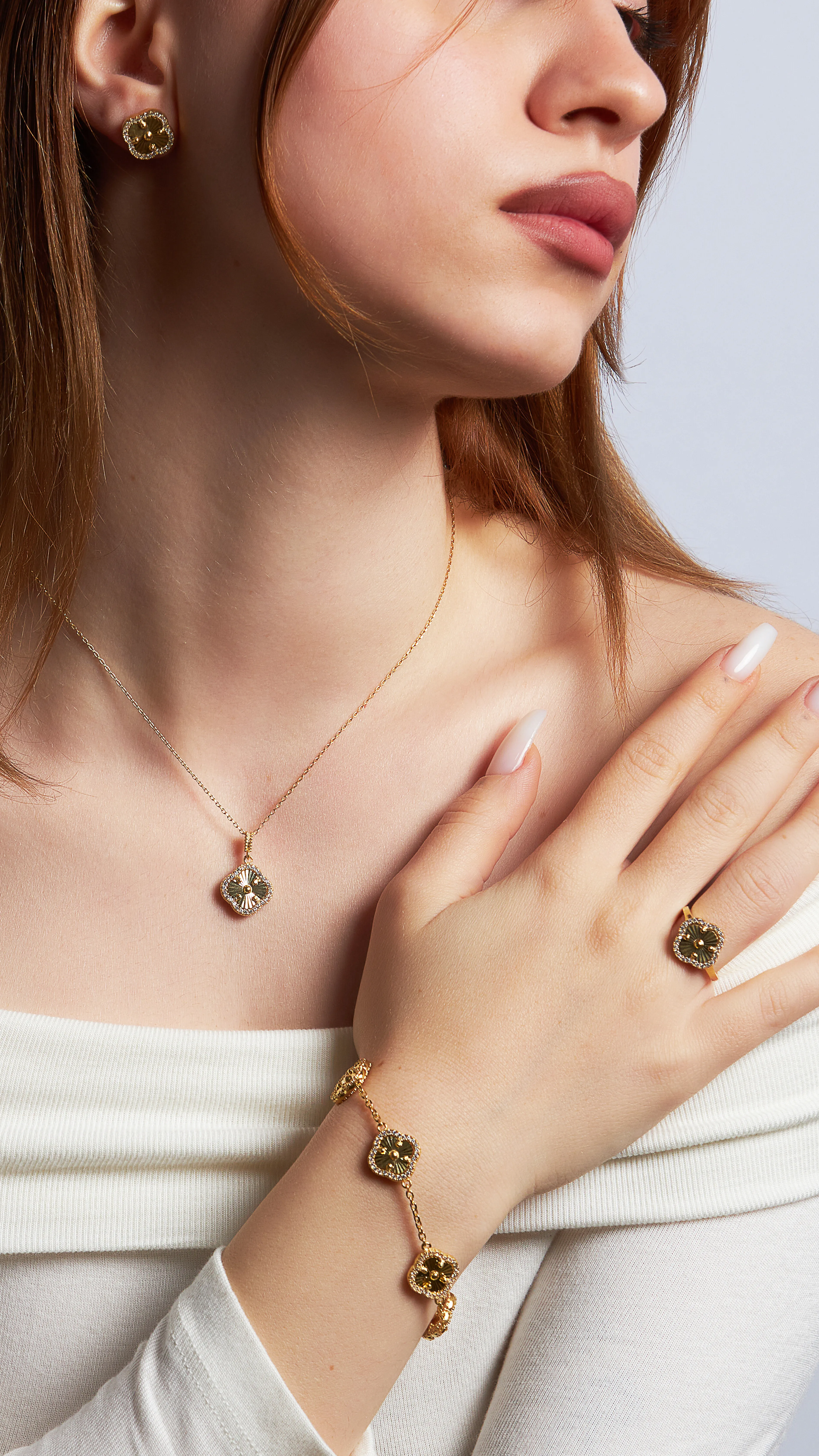 VAN CLEEF TAŞLI YONCA SET