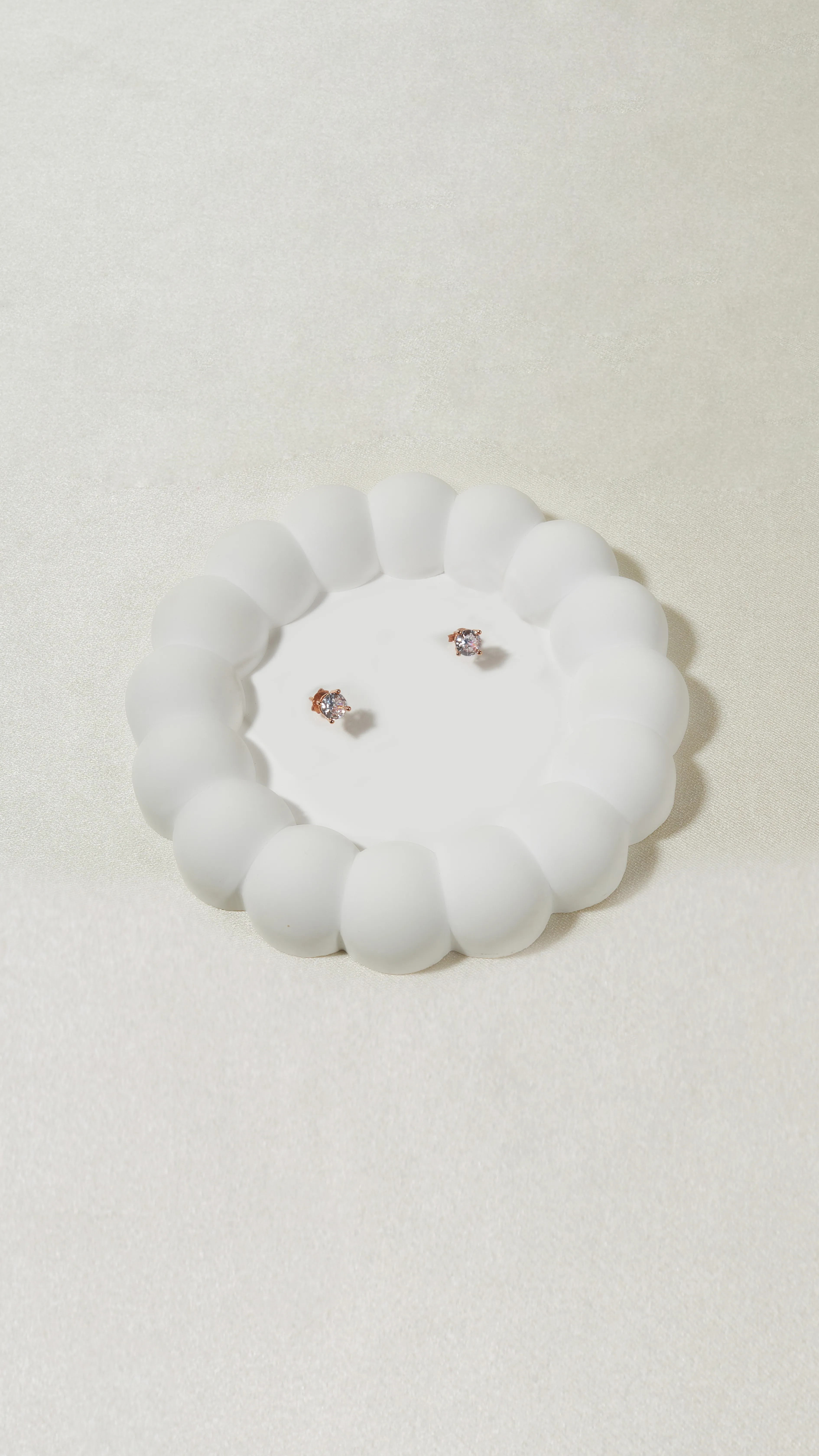 5 MM TEKTAŞ ÇİVİ KÜPE