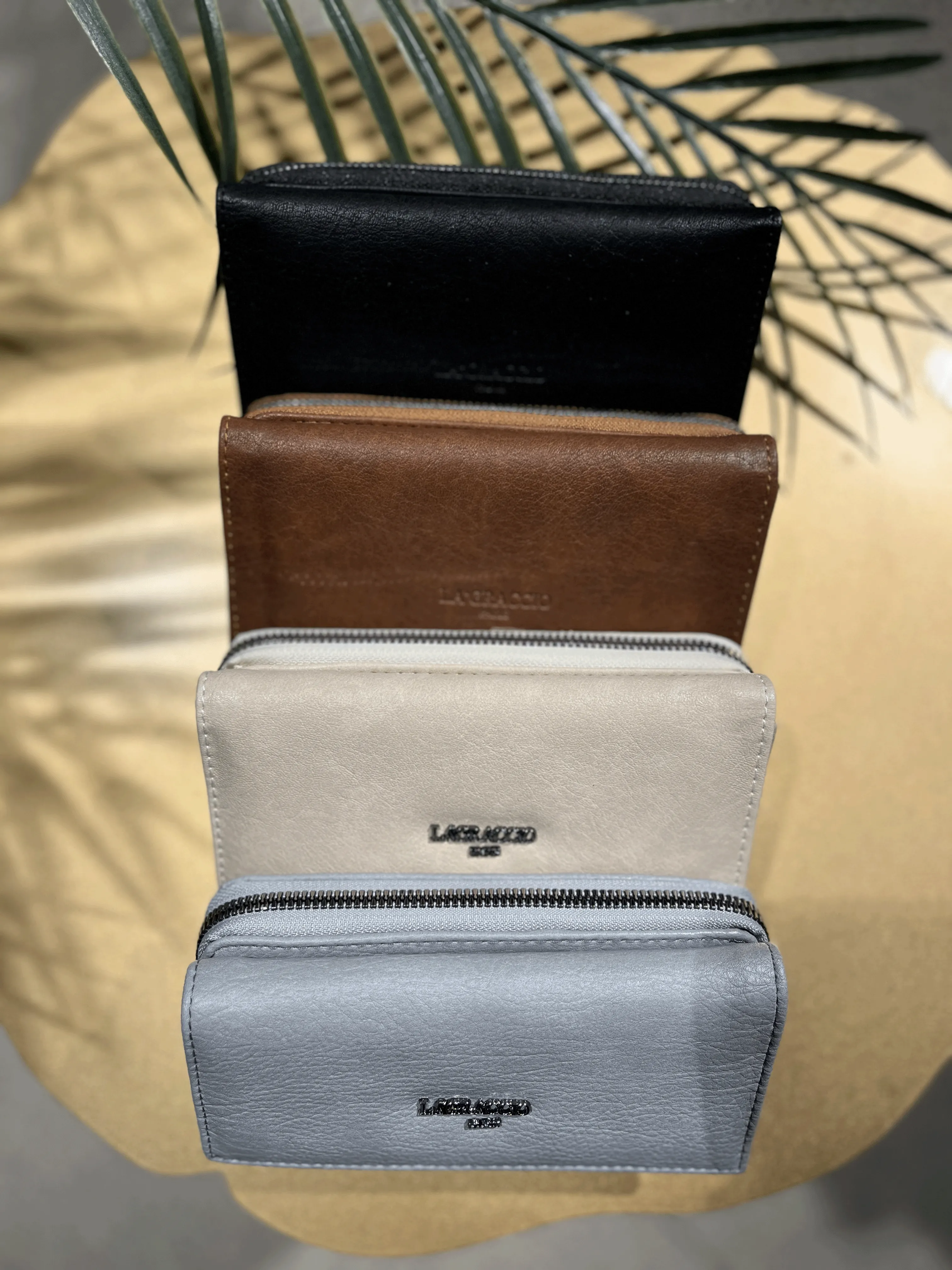 Fermuarlı Çok Bölmeli Kadın Cüzdanı