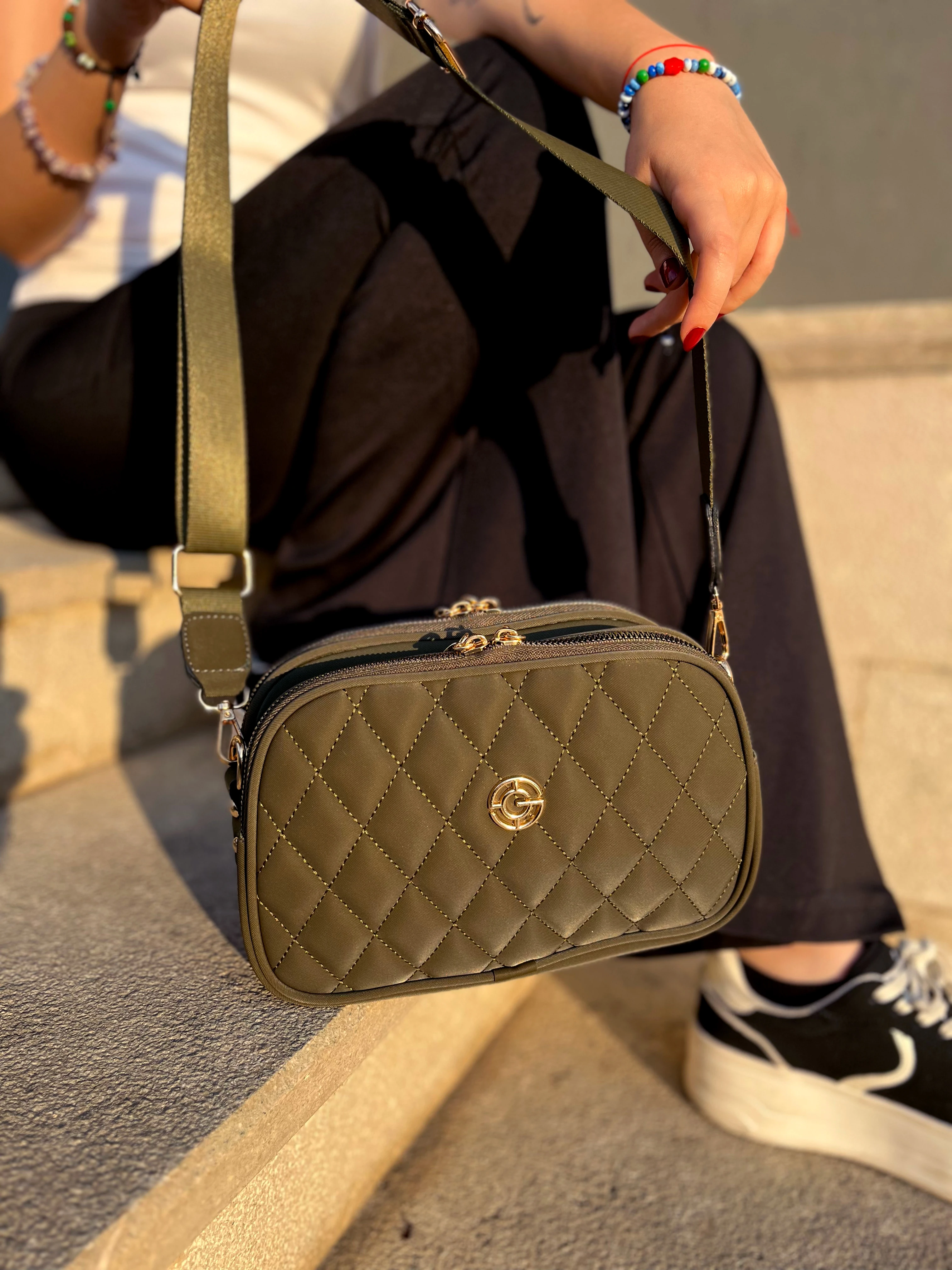 Kapitoneli Dokulu Spor Şık Günlük Kadın Omuz Çantası - Haki (Yeşil)