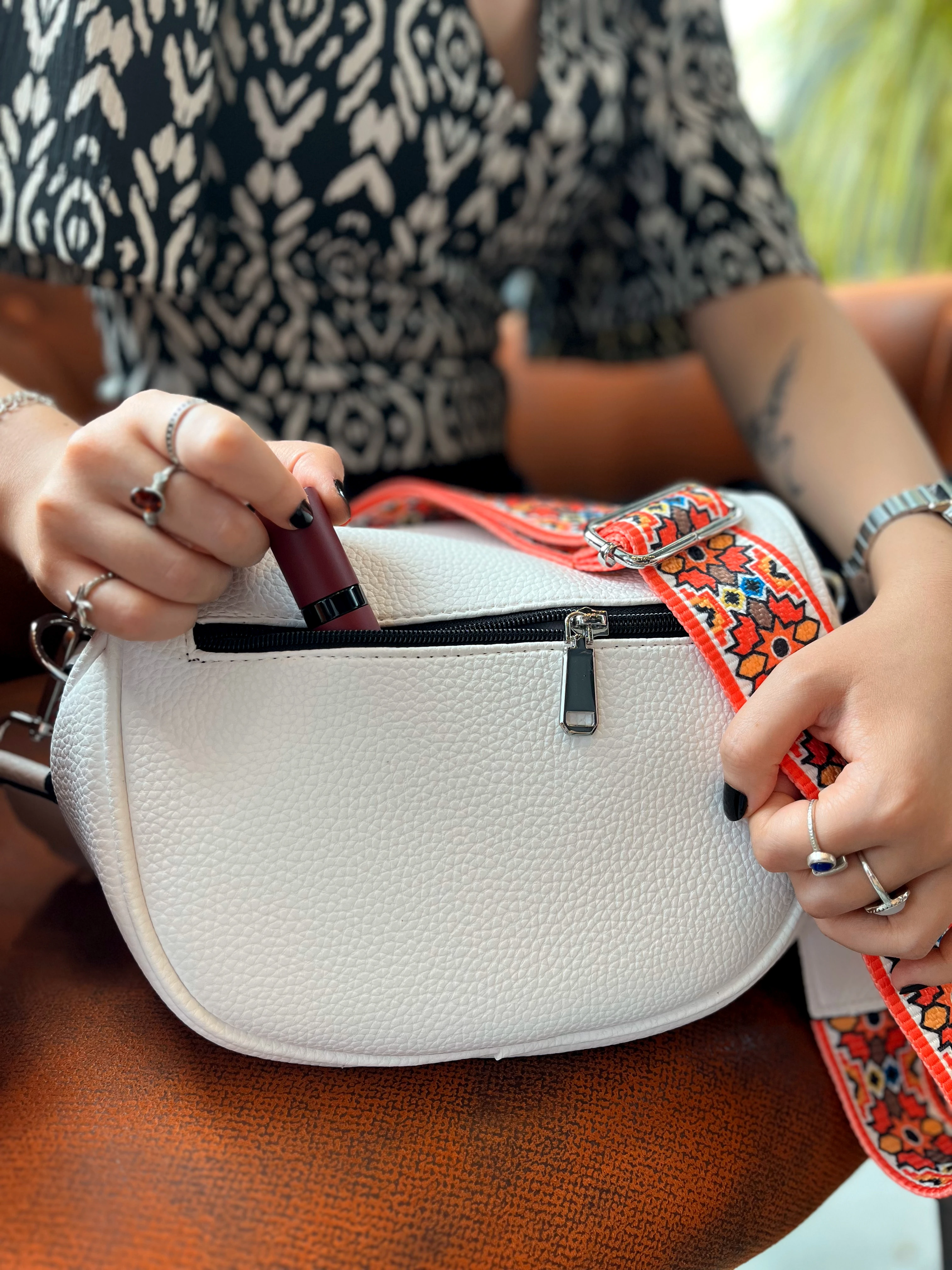 Renkli Askılı Spor Omuz & Çapraz Kadın Çanta