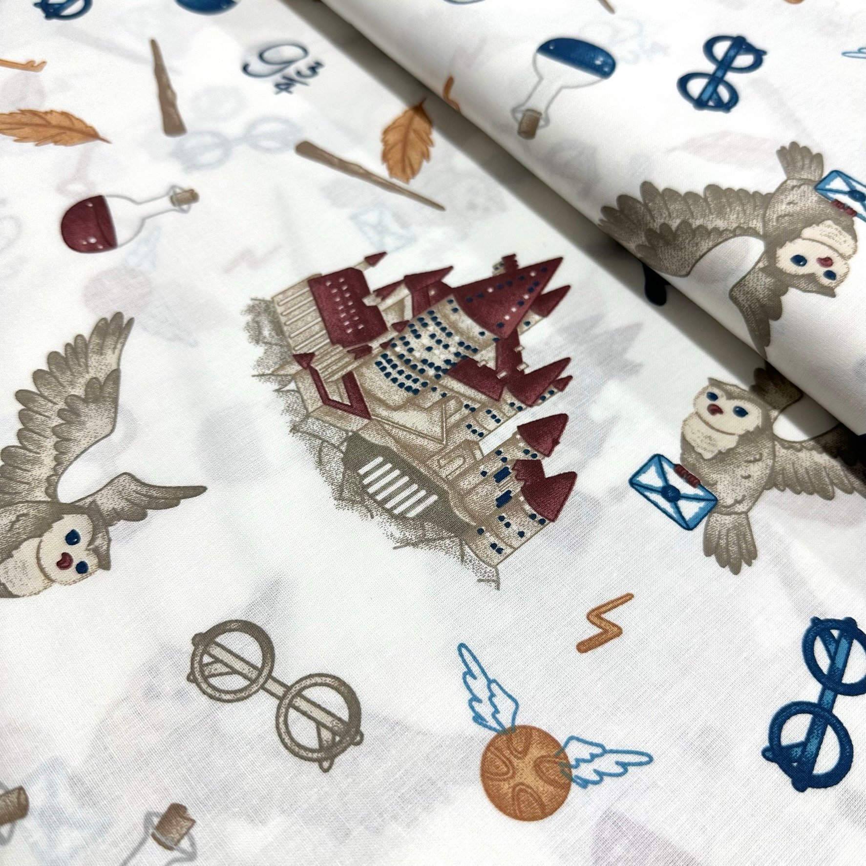 Büyücüler Diyarı Poplin Kumaş