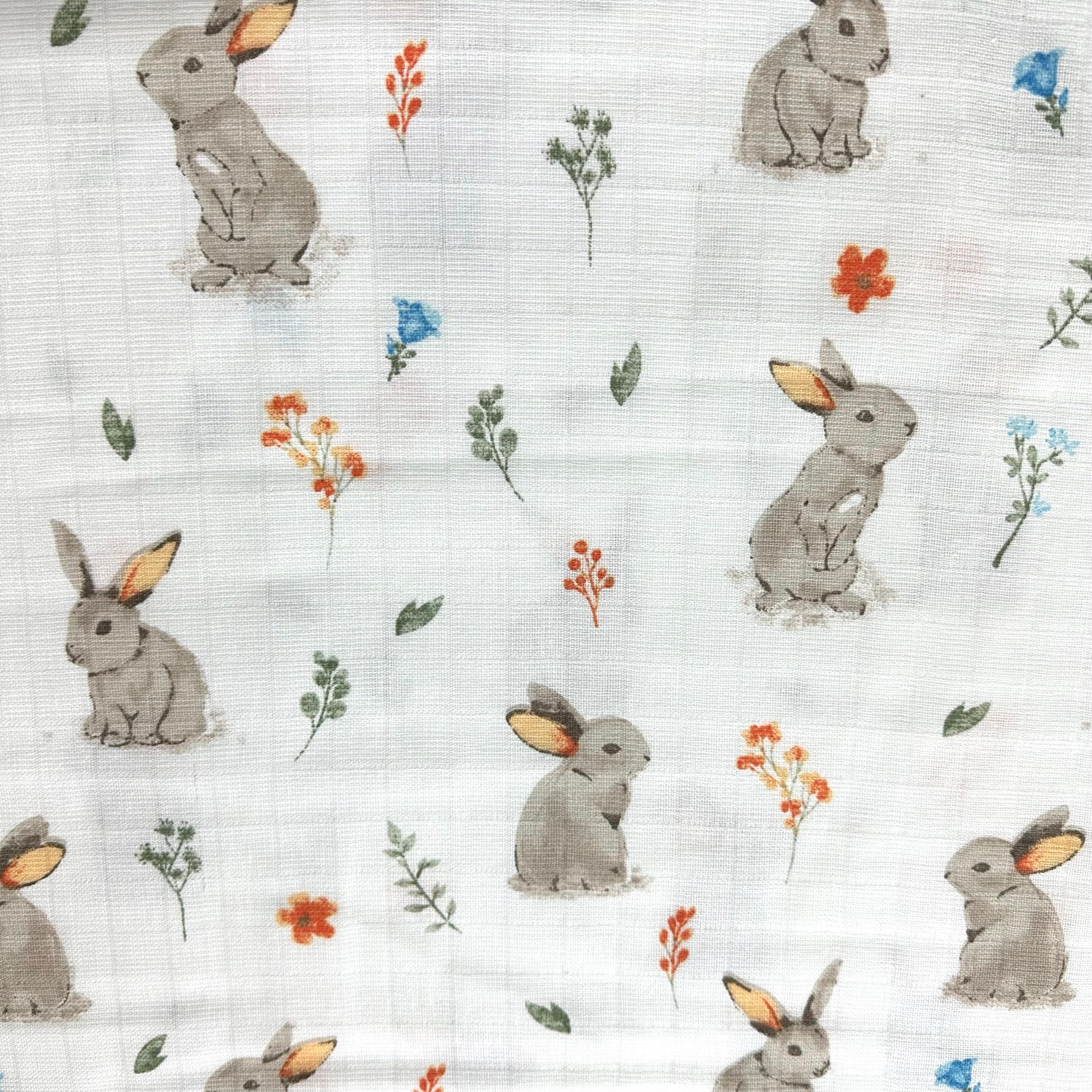 Çiçekli Tavşanlar Müslin Bez Kumaş