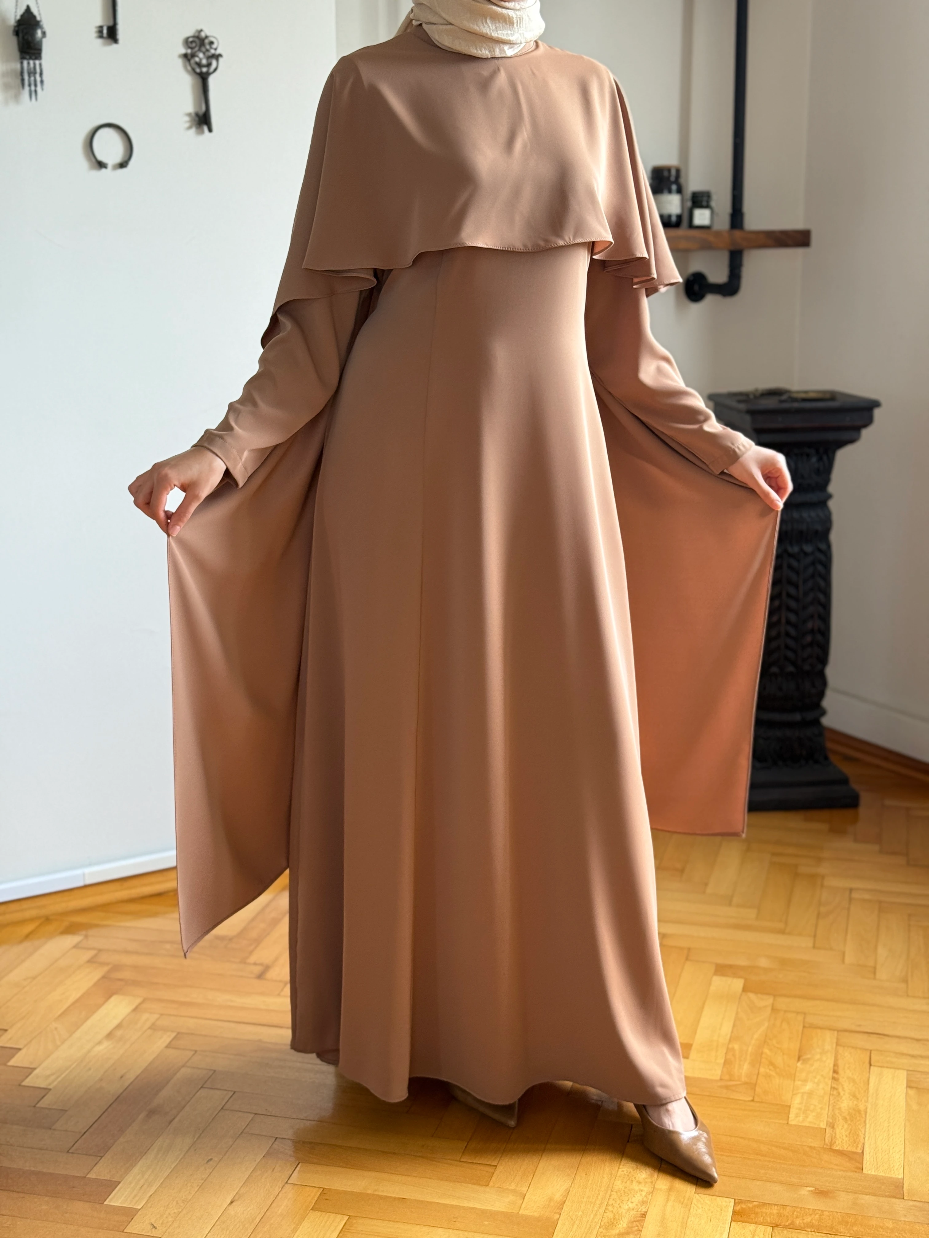 Pelerinli Bel Bağlamalı Elbise 1002 NAVRA | FENDEL - camel