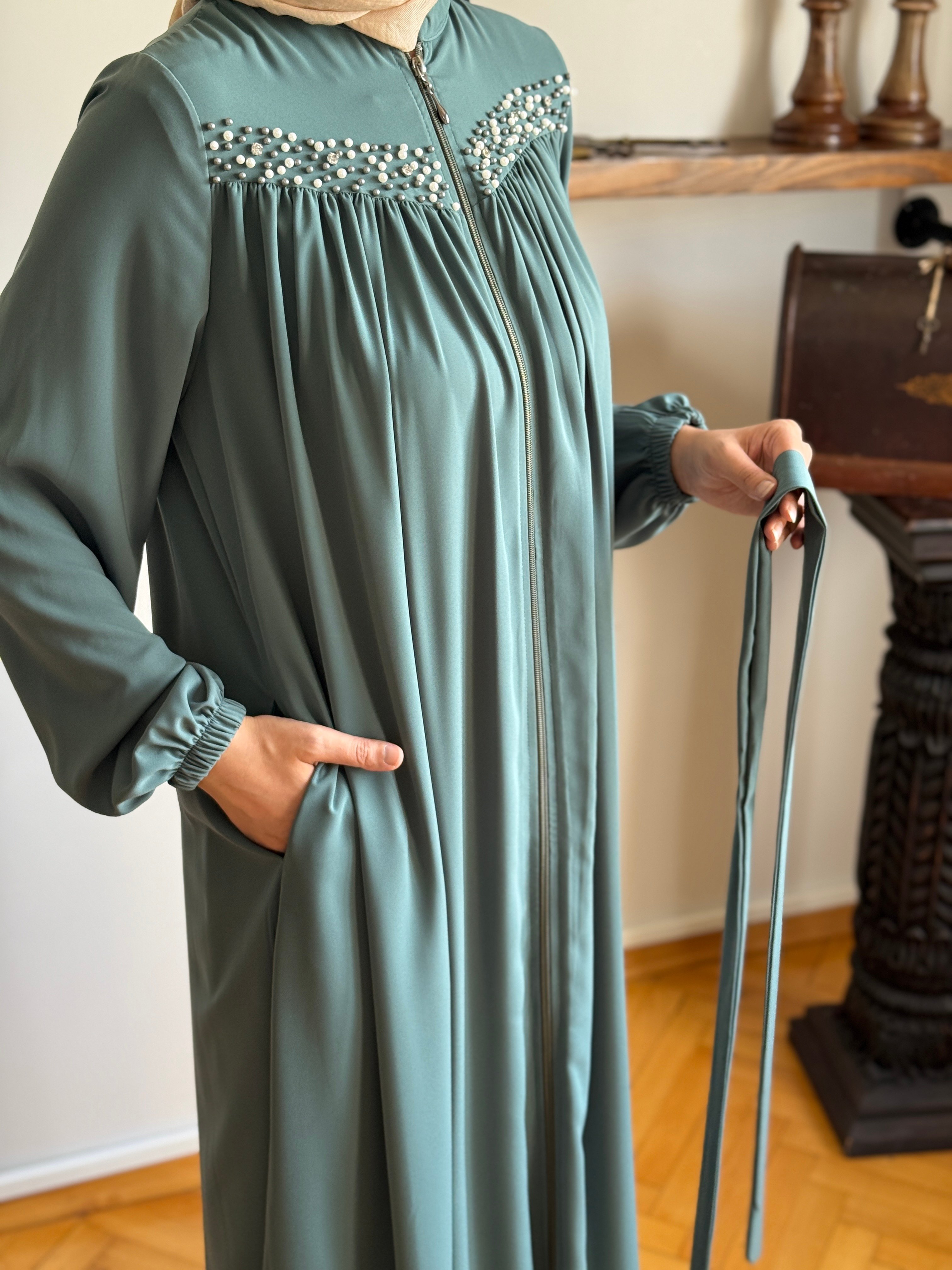 Robalı Boncuklu Ferace 5016 - mint