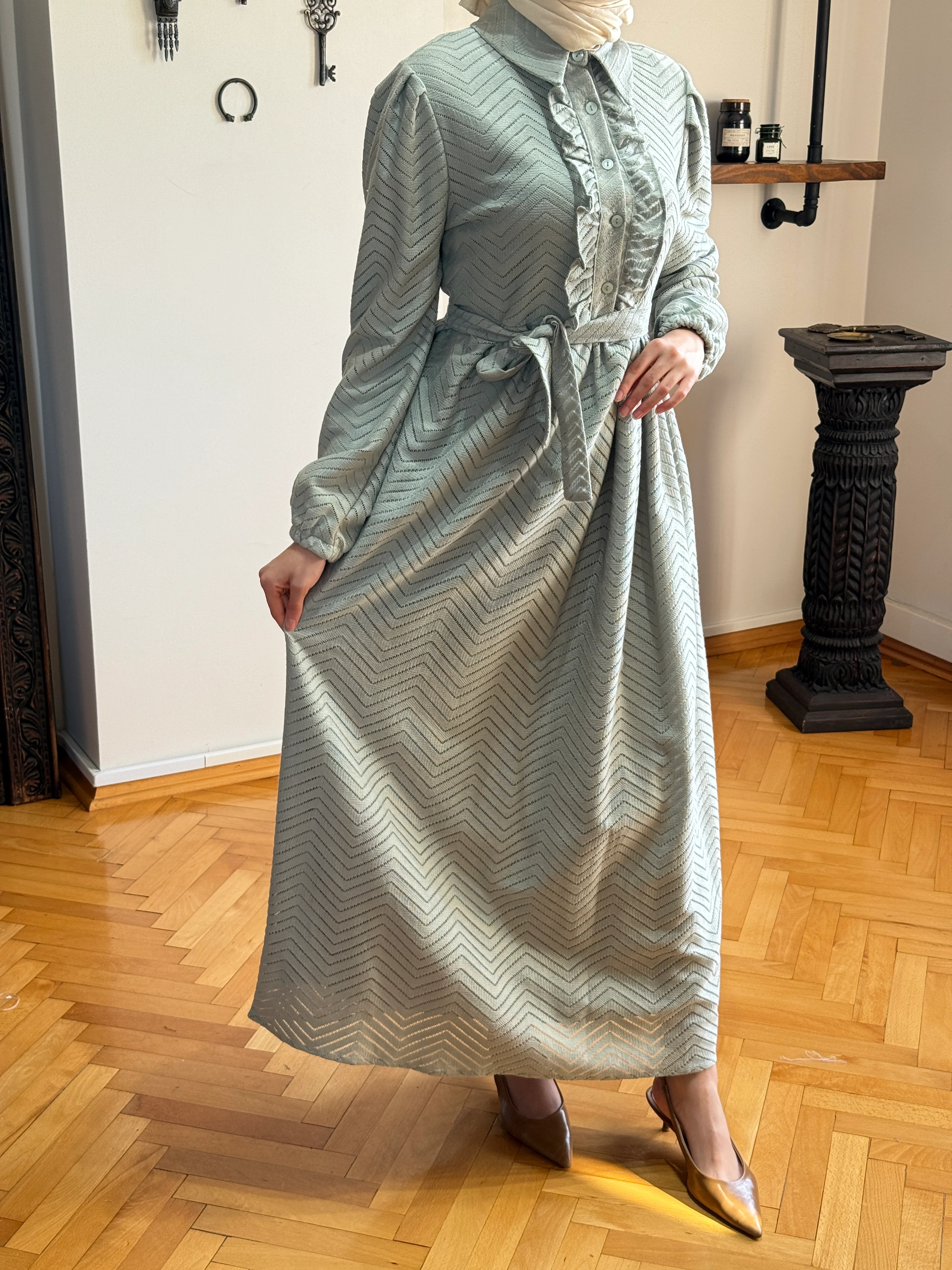 Yarım Pat Fırfırlı ve Astarlı Dantel Elbise 1870 NAVRA | FENDEL