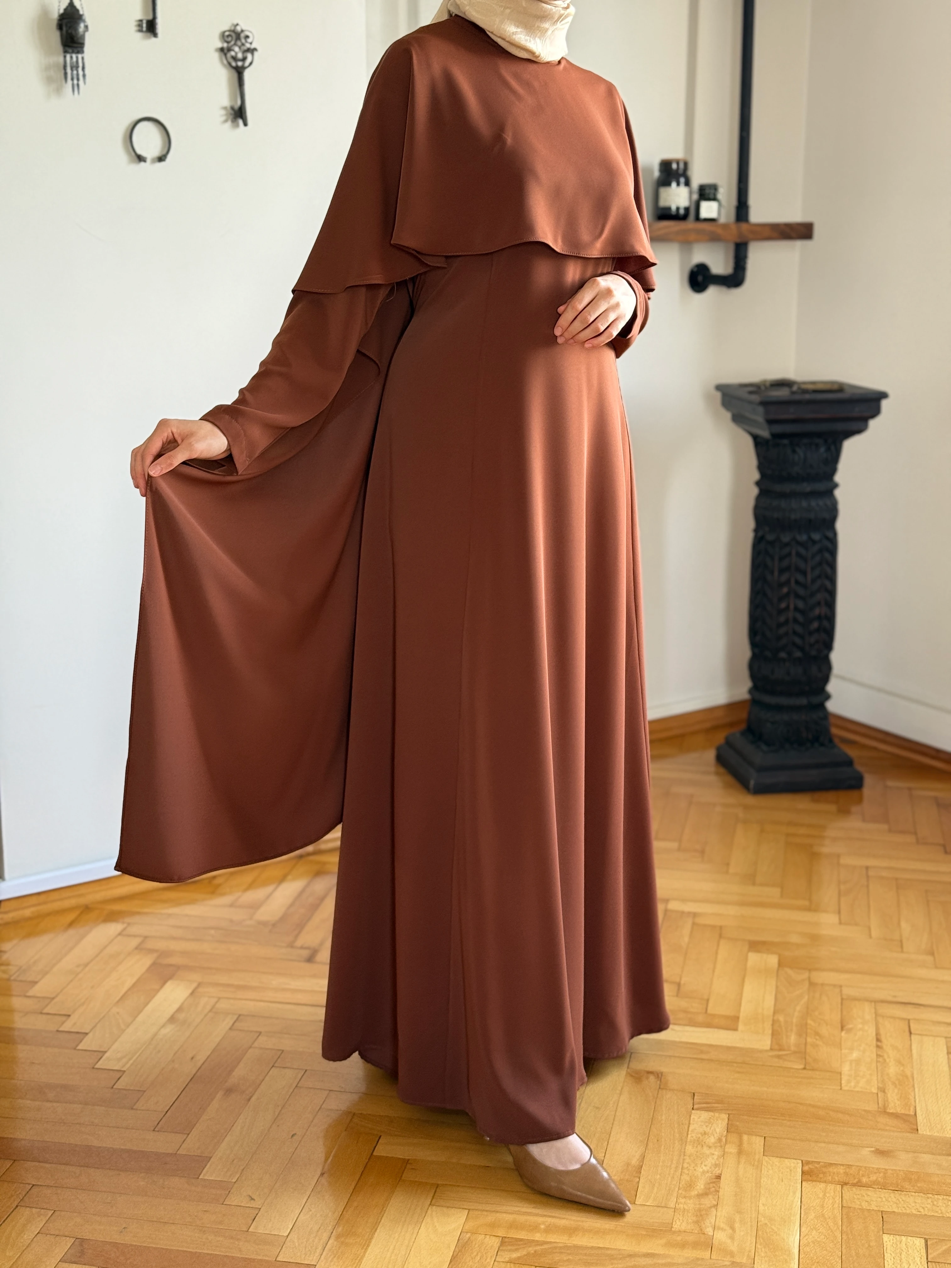 Pelerinli Bel Bağlamalı Elbise 1002 NAVRA | FENDEL - kahverengi