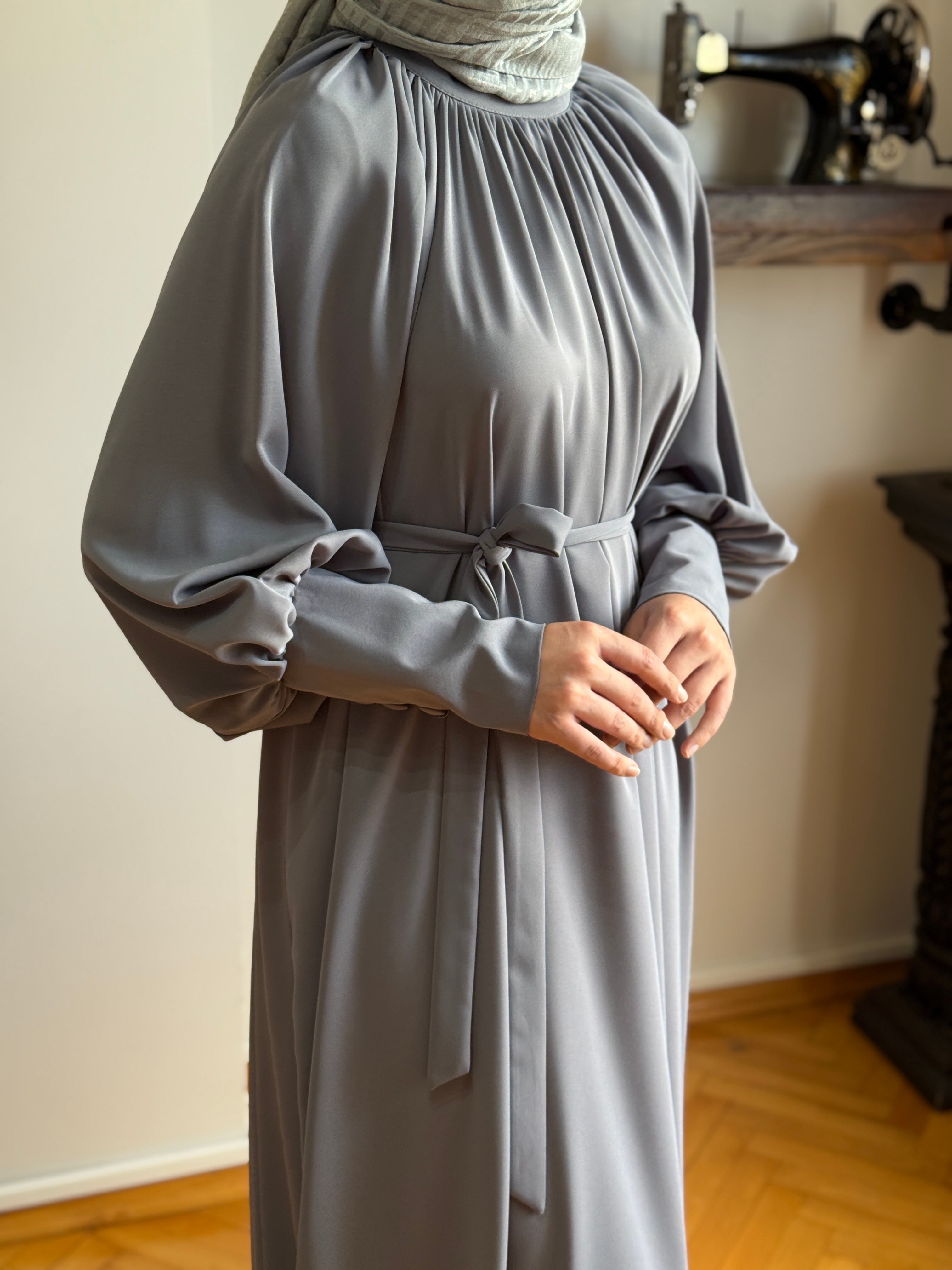 Reglan Kol Büzgülü Elbise 5072