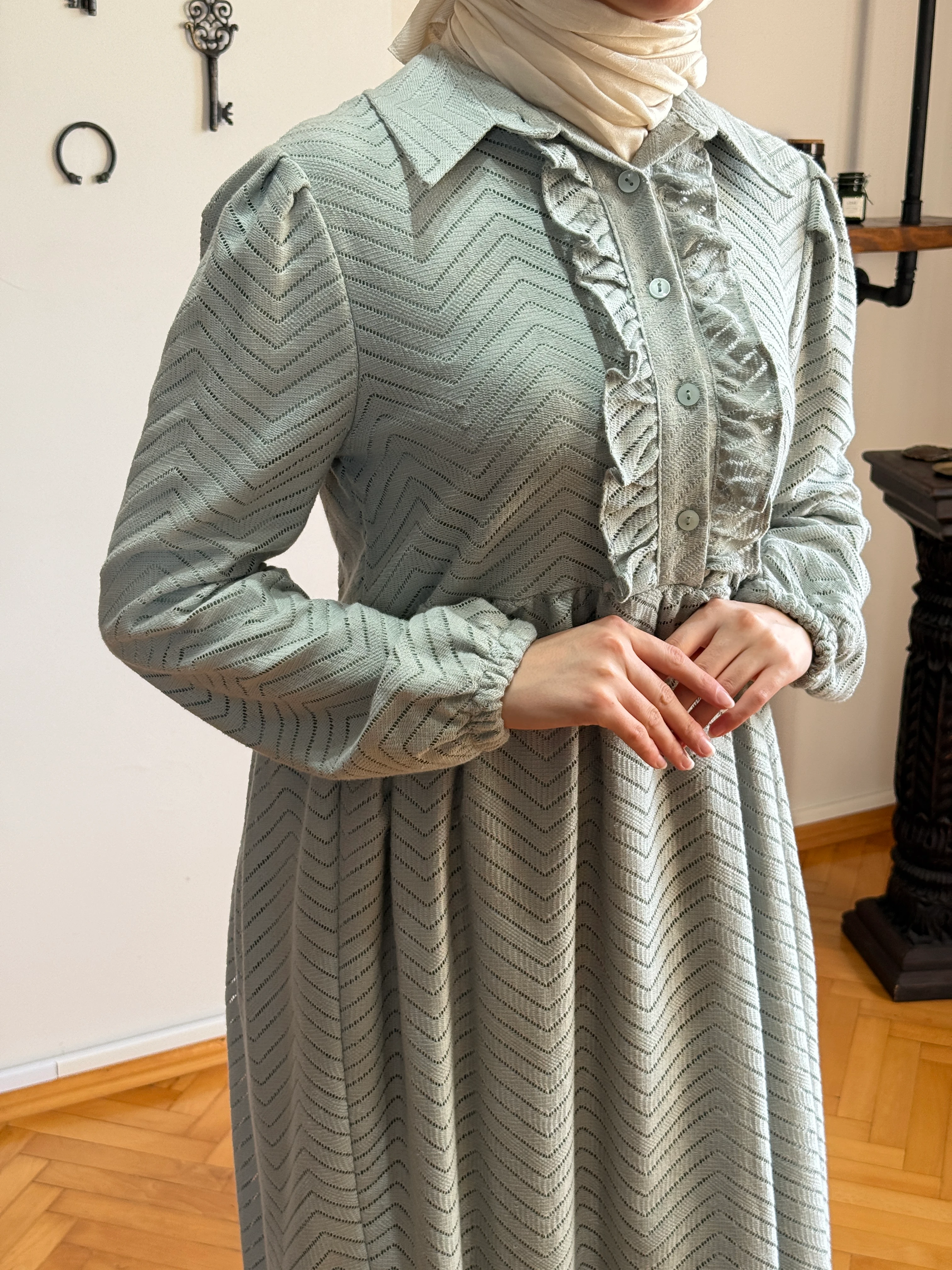 Yarım Pat Fırfırlı ve Astarlı Dantel Elbise 1870 NAVRA | FENDEL