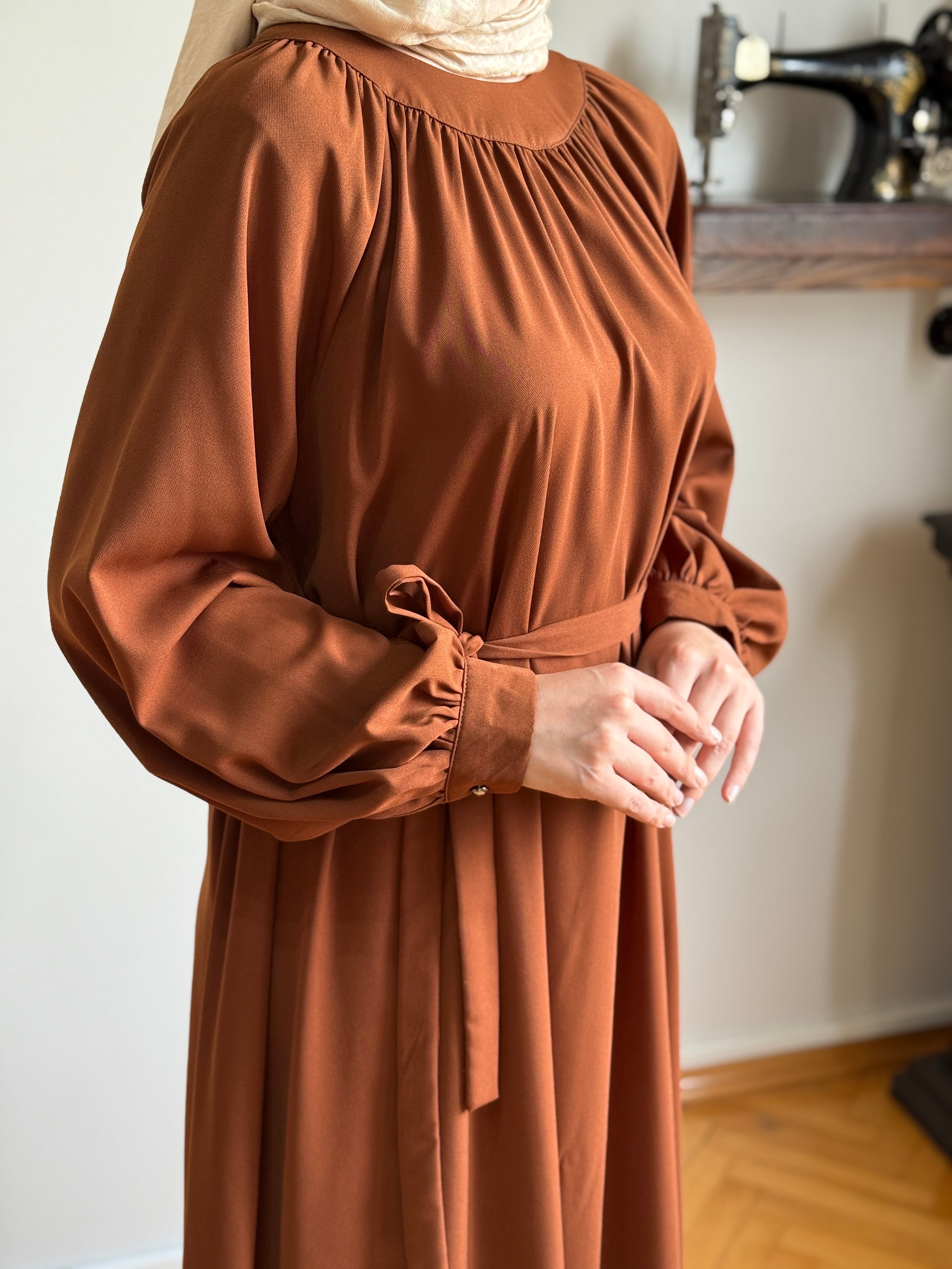 Reglan Kollu Büzgülü Elbise 5089 - kahverengi