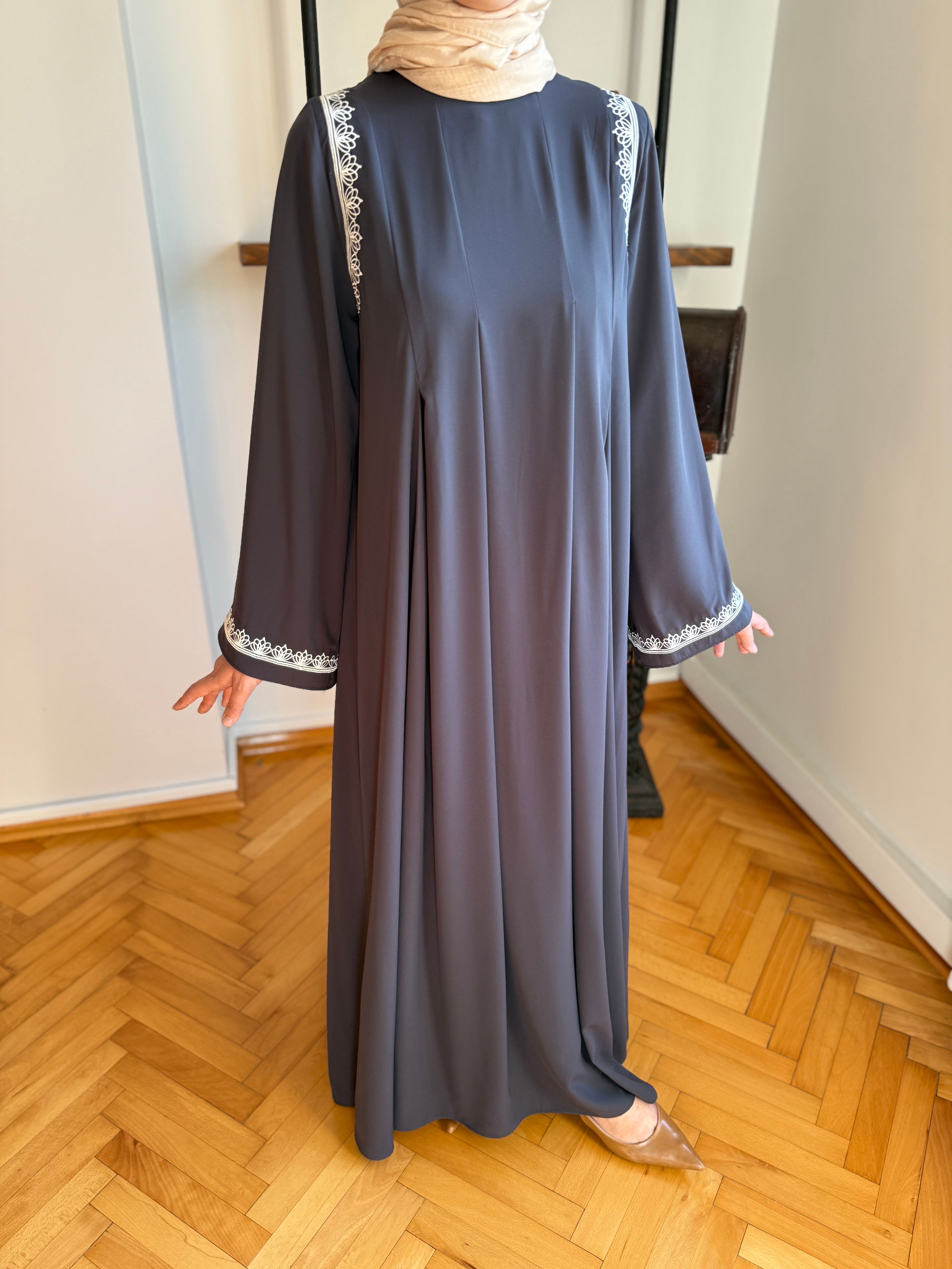 Abaya Kol Nakışlı Medine İpeği Elbise Nsr5060