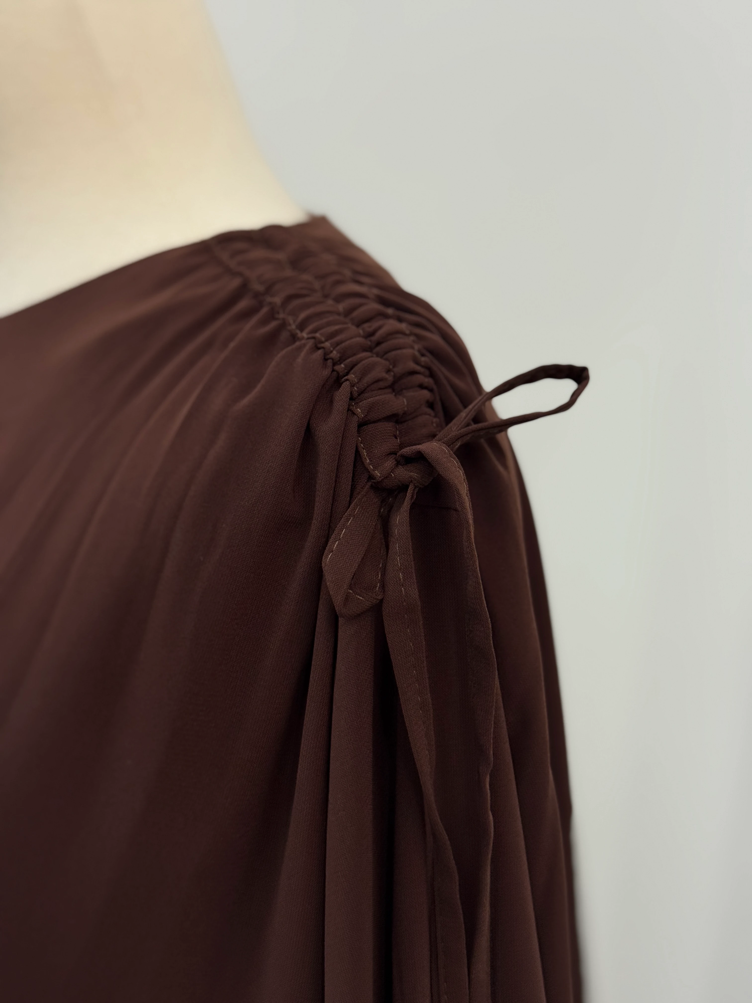 Omzu Tünel Detaylı Elbise Medine İpeği 5063 NAVRA | FENDEL