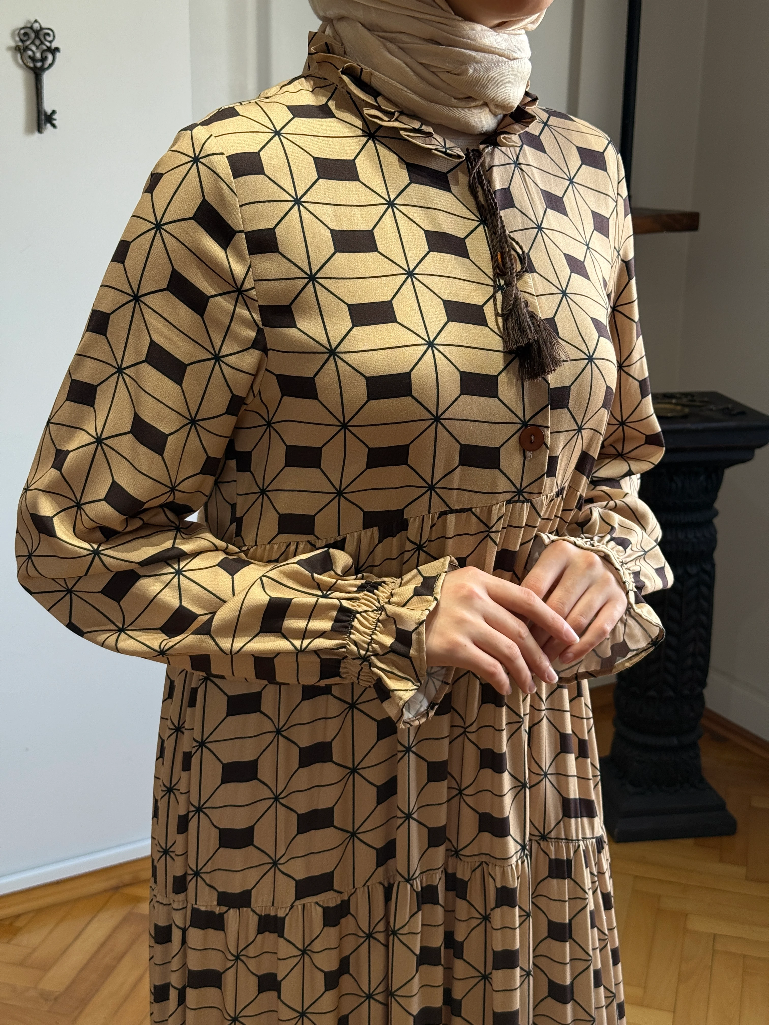 Yaka Fırfırlı Çingene Pamuk Elbise 1895 NAVRA | FENDEL - camel