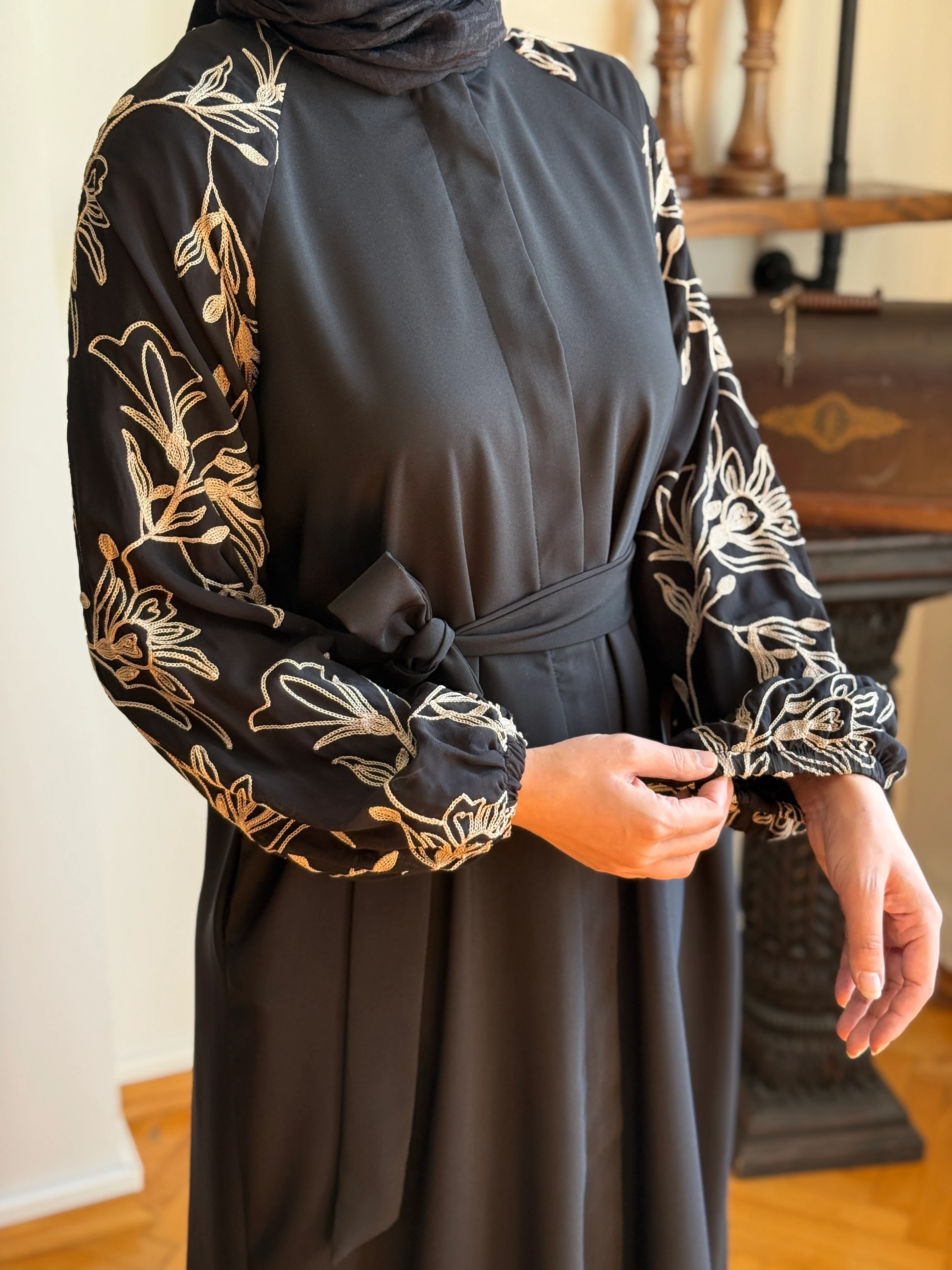 Süzene Nakışlı Reglan Kol Ferace 5051 NAVRA | FENDEL