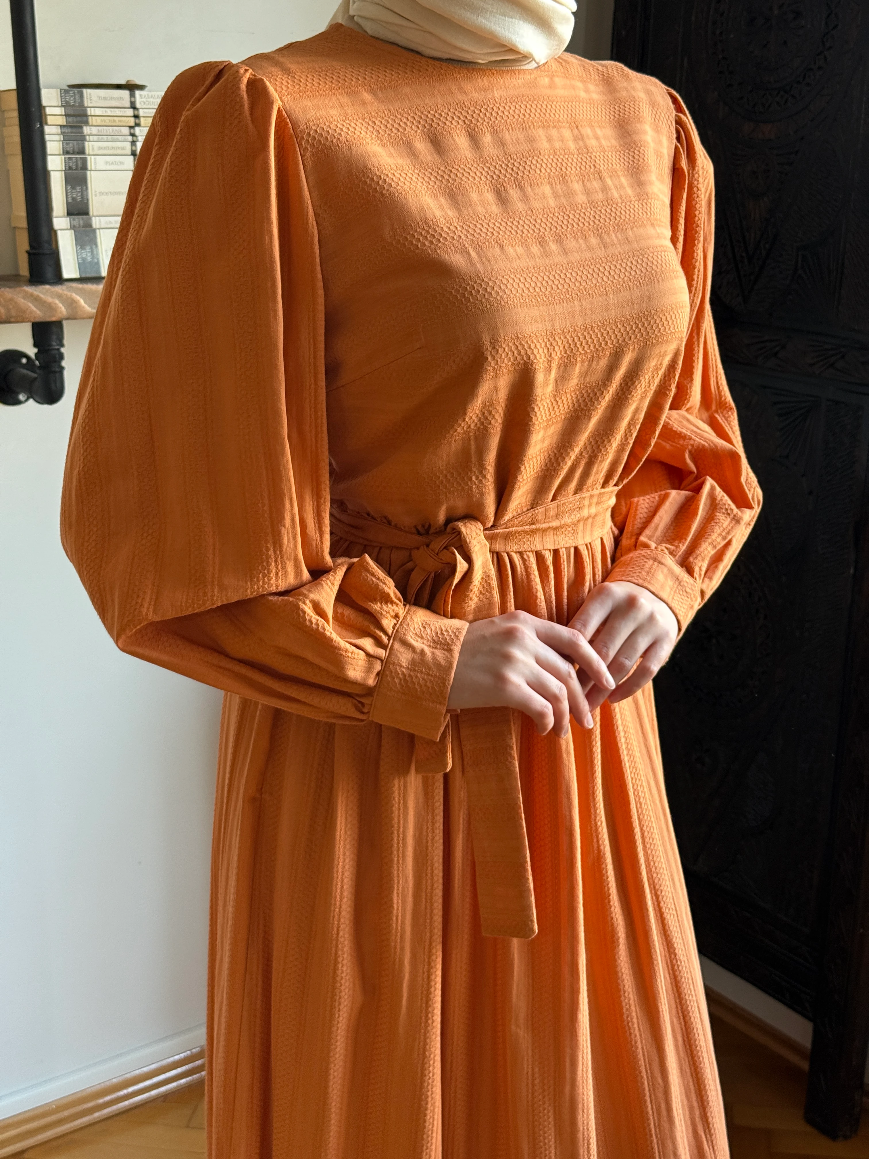 Bel ve Etek Büzgülü Keten Flam Elbise 1847 NAVRA | FENDEL