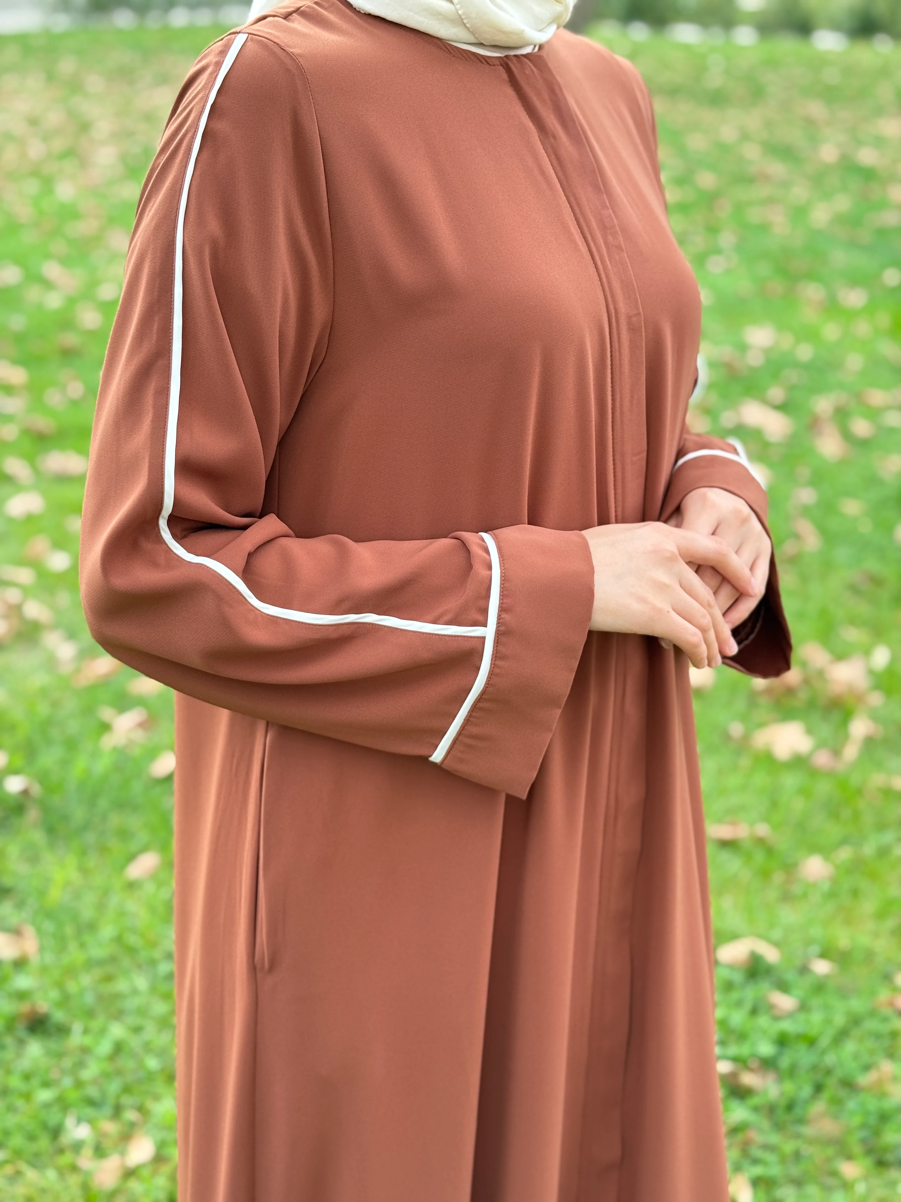 Gizli Patlı Biyeli Medine İpeği Ferace 5058 NAVRA | FENDEL - taba