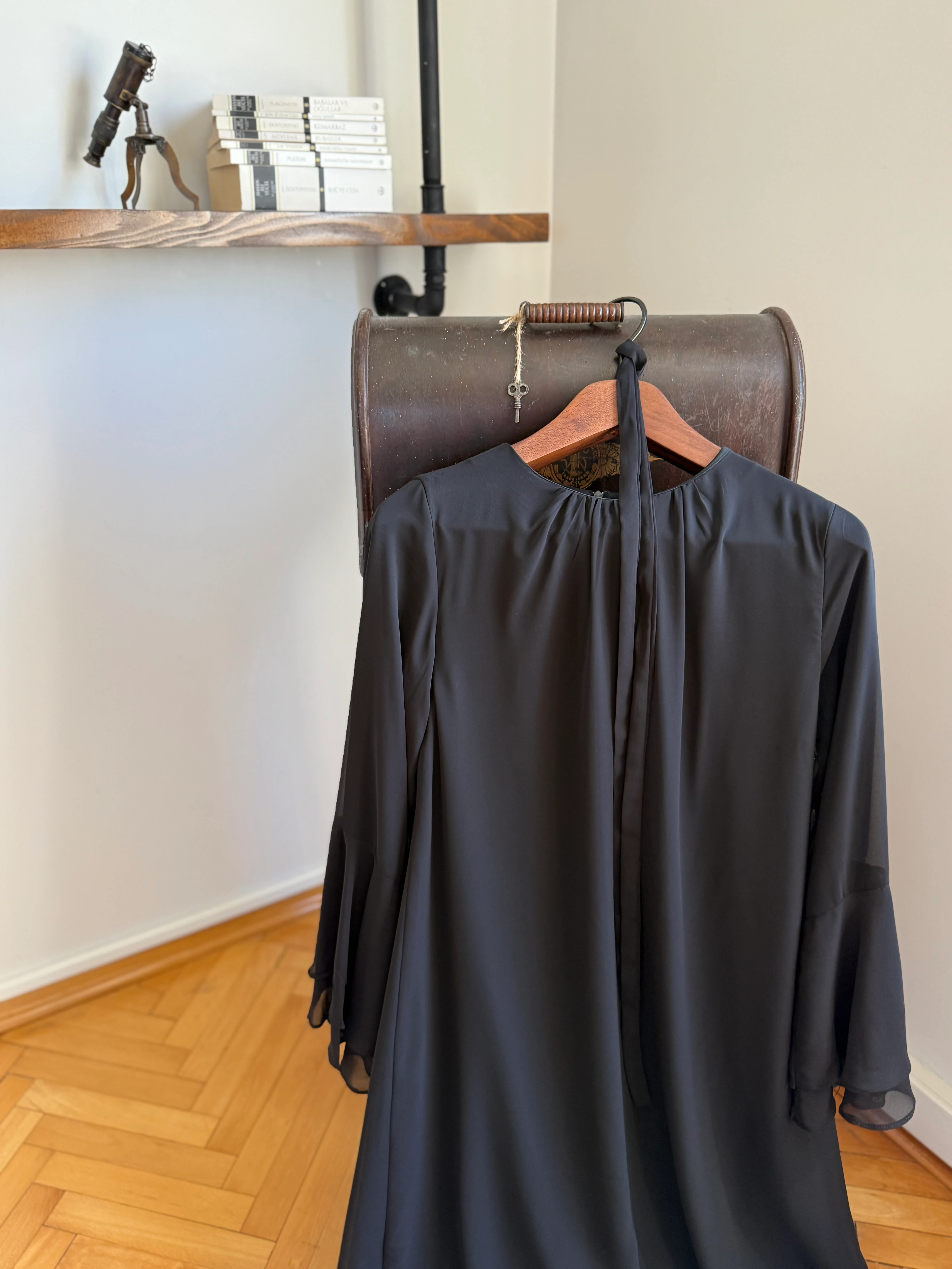 Şifon Volanlı Tesettür Elbise 5088 NAVRA | FENDEL - siyah