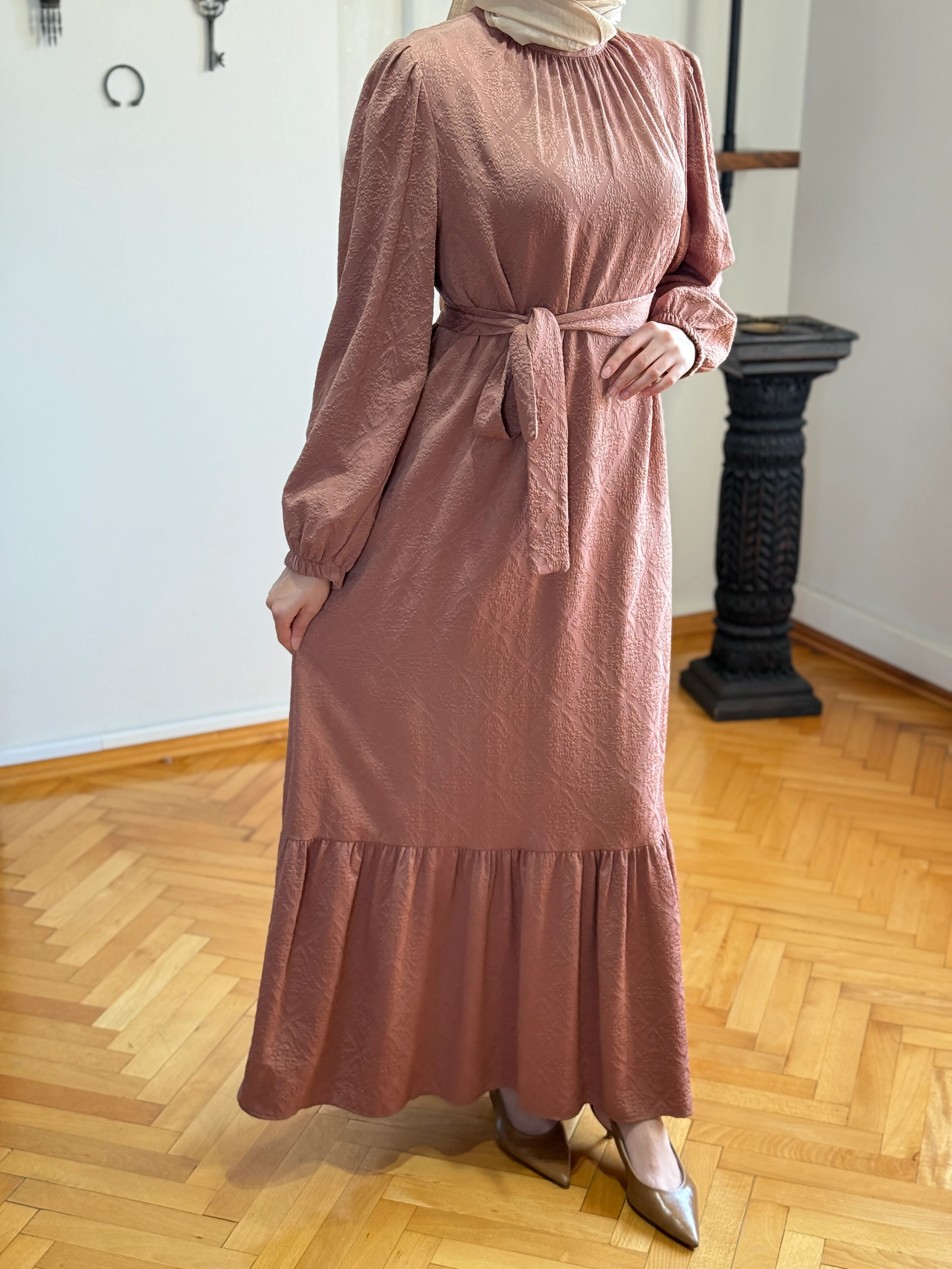 Hakim Yaka Büzgülü Jakarlı Pamuk Elbise 1839 NAVRA | FENDEL