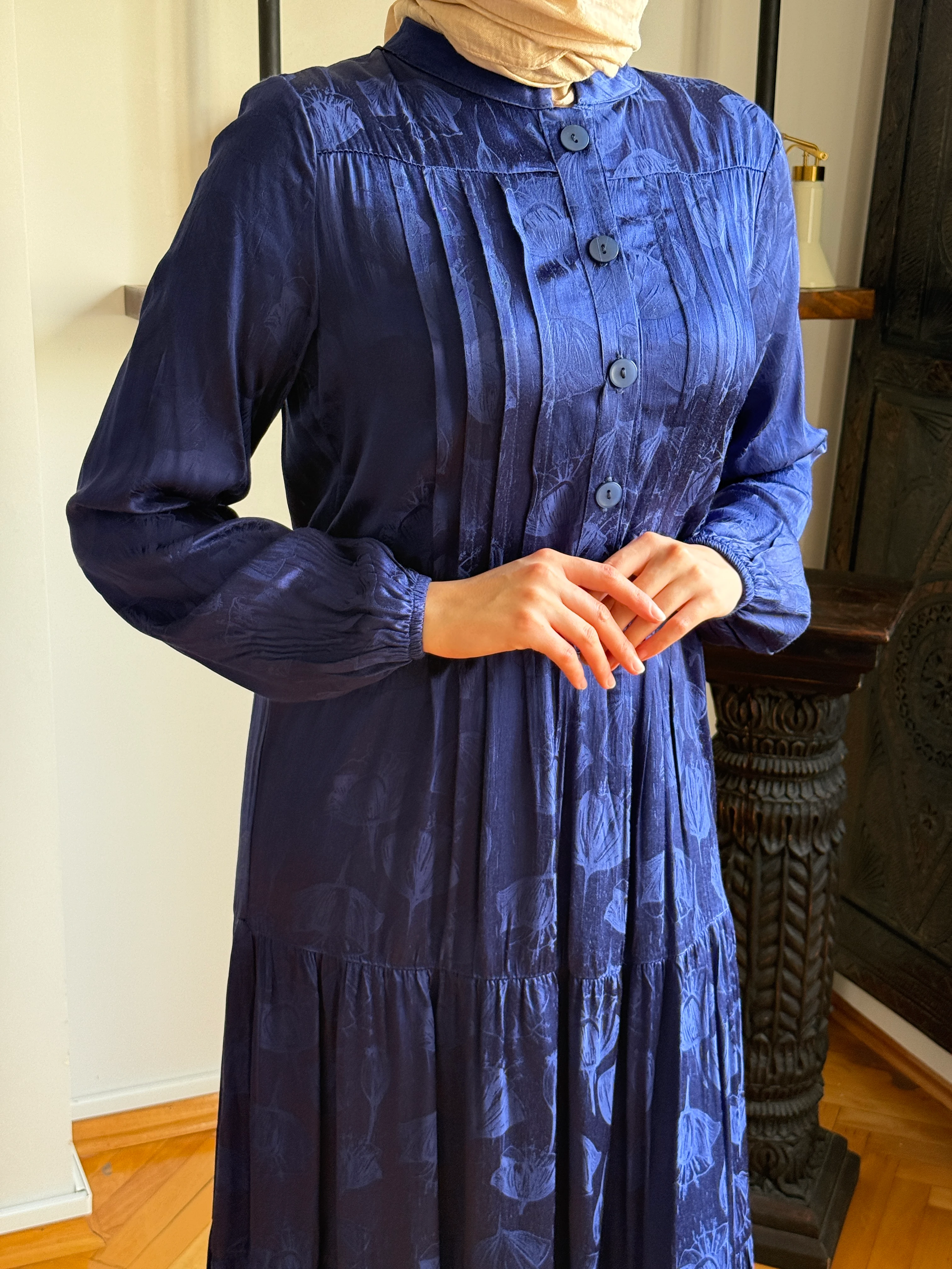 Yarım Pat Robalı Nervürlü İpek Saten Elbise 1865 NAVRA | FENDEL