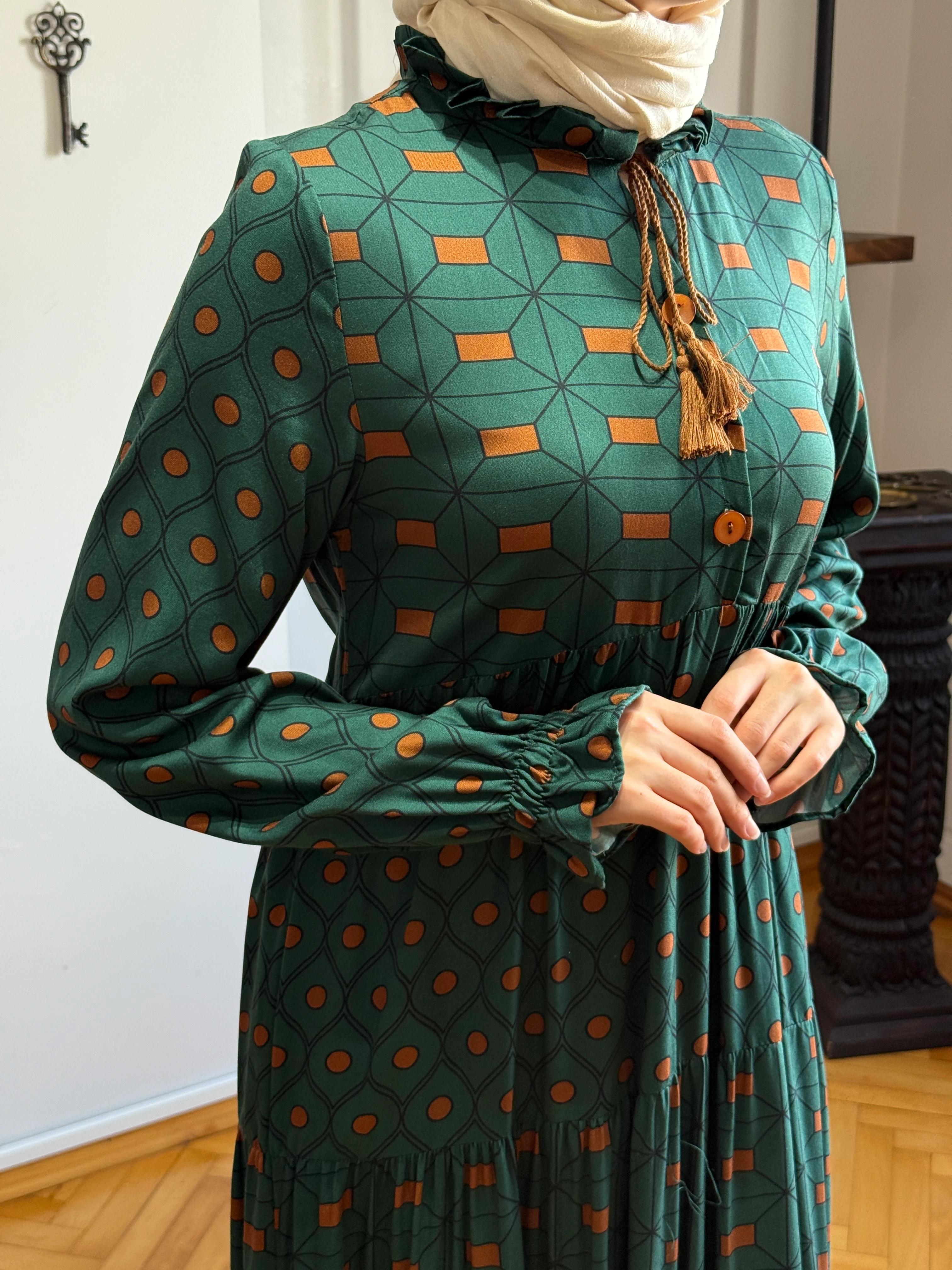 Yaka Fırfırlı Çingene Pamuk Elbise 1895 NAVRA | FENDEL - yeşil