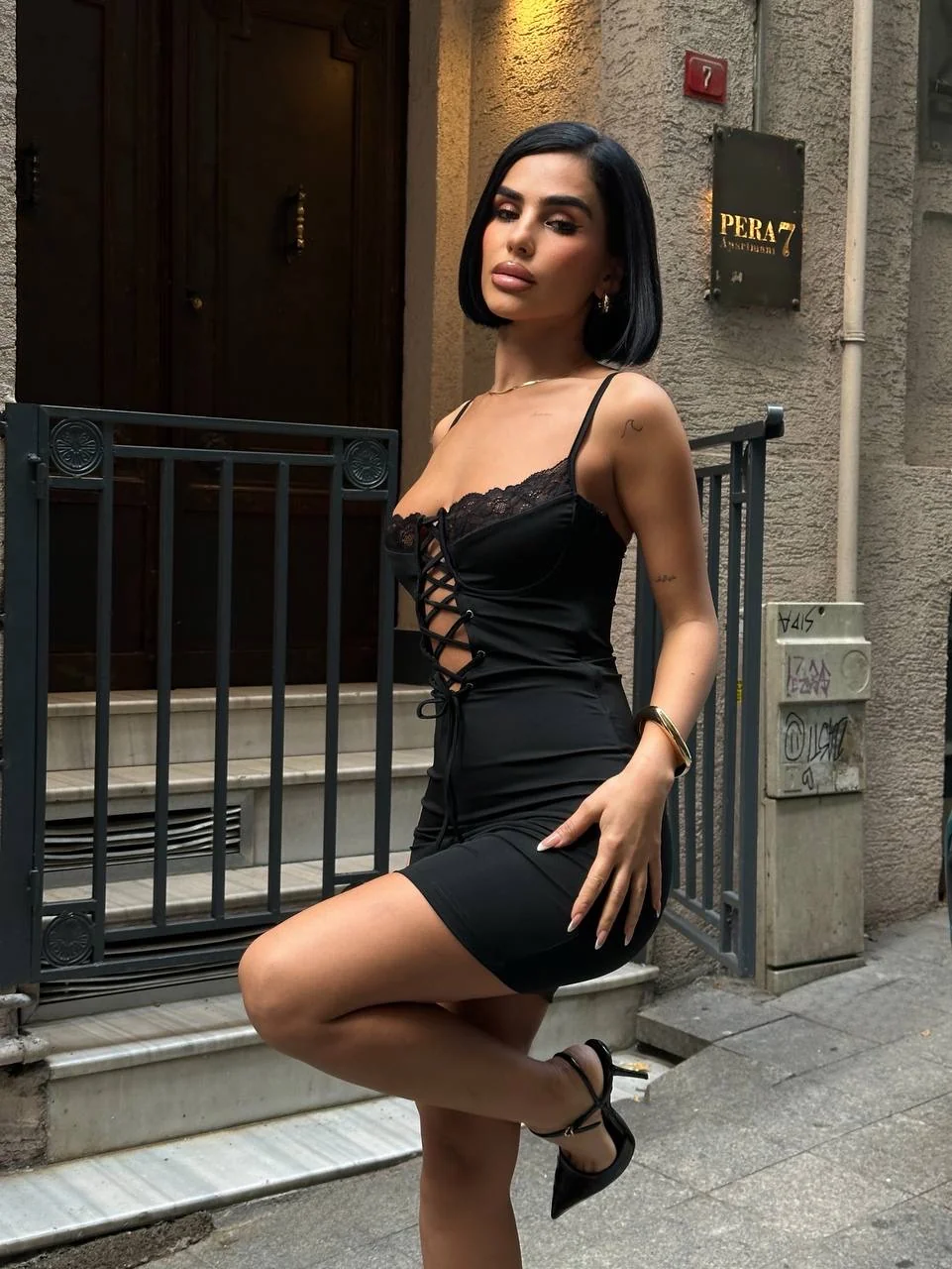 Fleur Gögüs İp Detaylı Mini Elbise