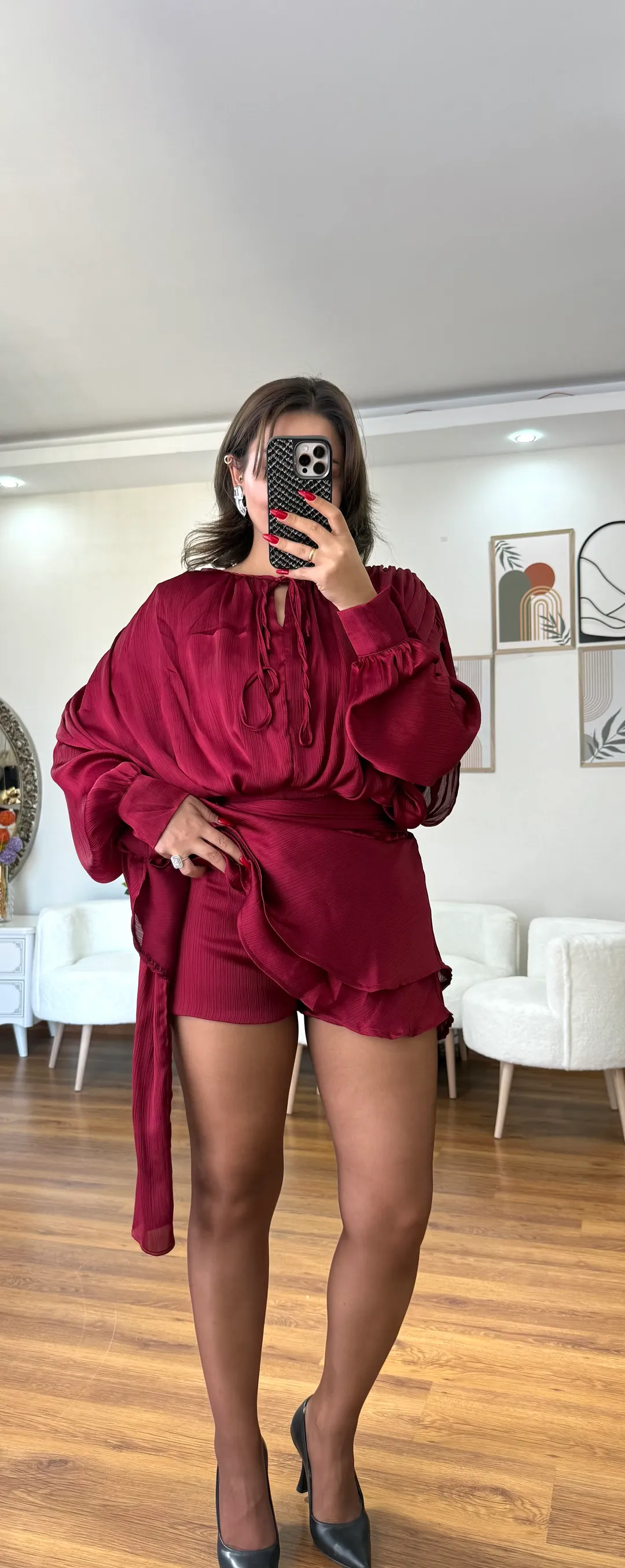 İçi Şortlu Parlak Elbise 