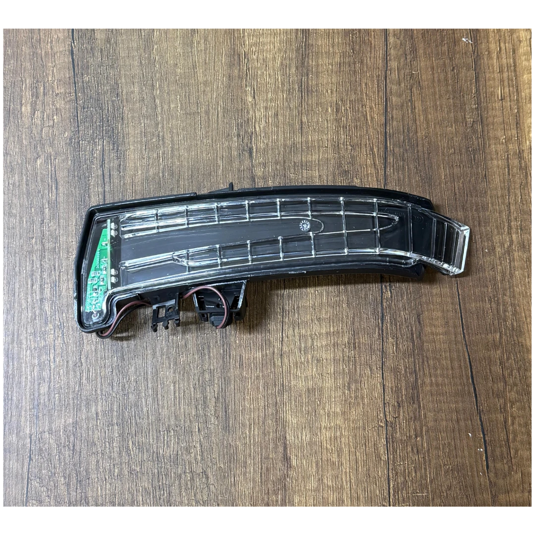 Ayna Sinyali Sağ Mercedes W117 W156 W176 W246 W204 W212