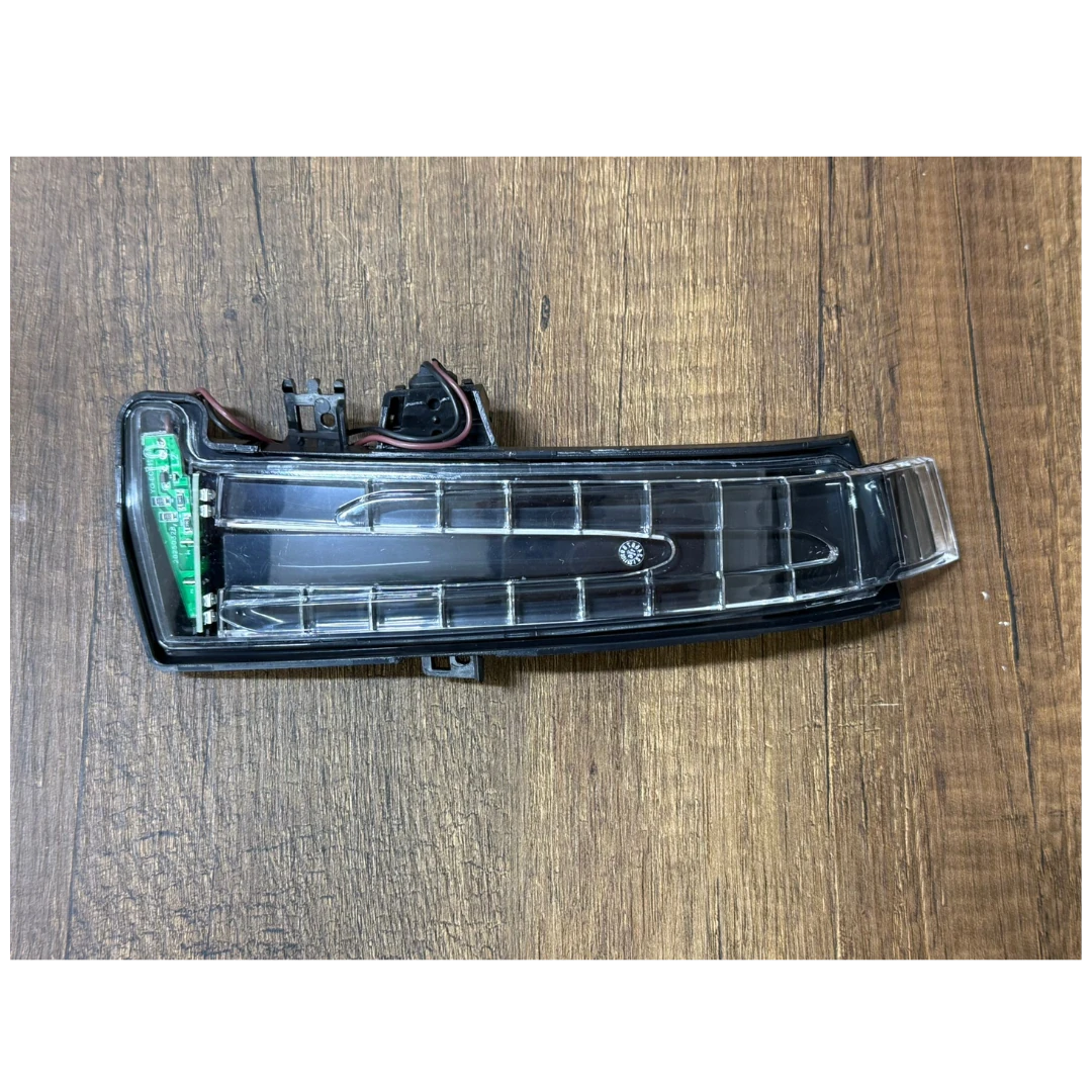 Ayna Sinyali Sol Mercedes W117 W156 W176 W246 W204 W212